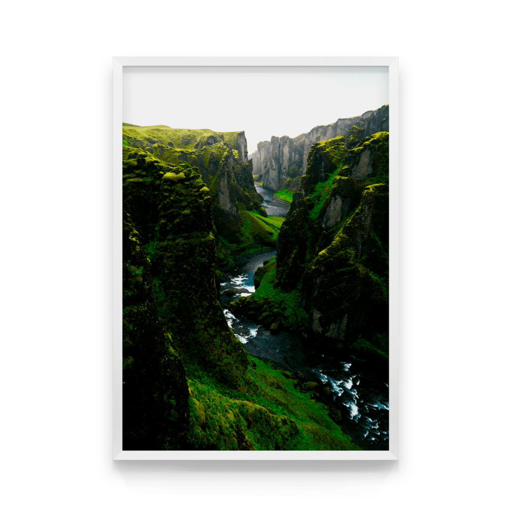 

Постер в рамке УЩЕЛЬЕ 50x70 см