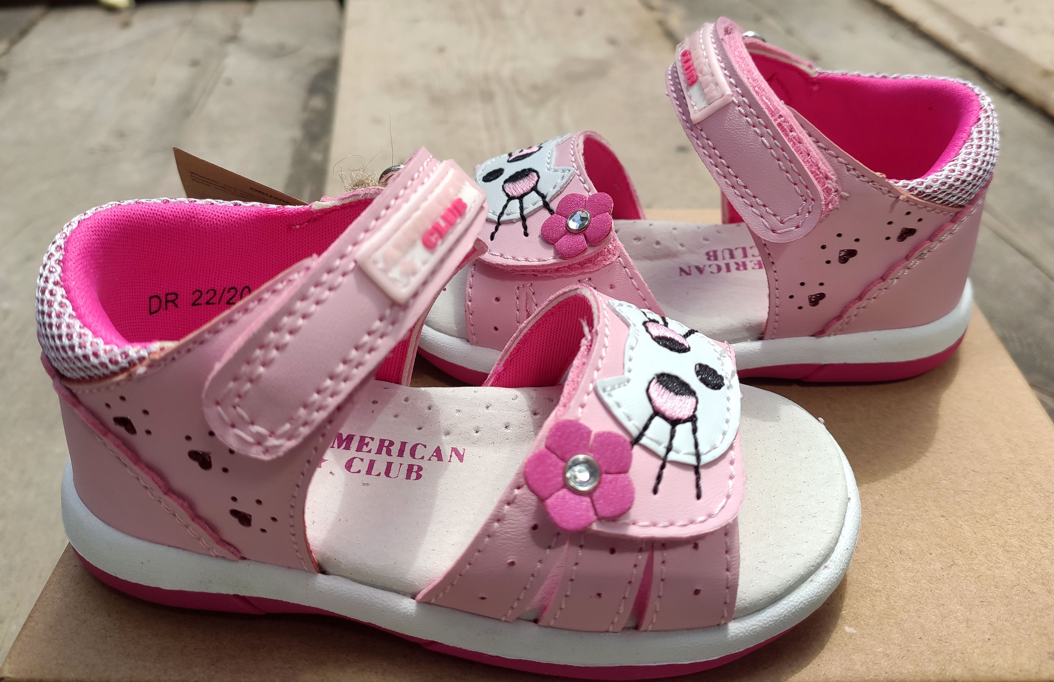 

Босоножки Котик для девочки на липучках American Club DR 22/20 розового цвета. 25