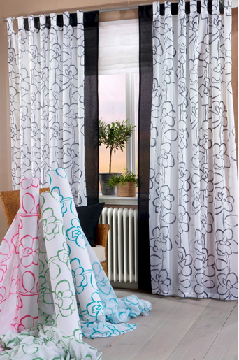 

Штори Jotex 145x220см Білий з рожевим малюнком 850-4757