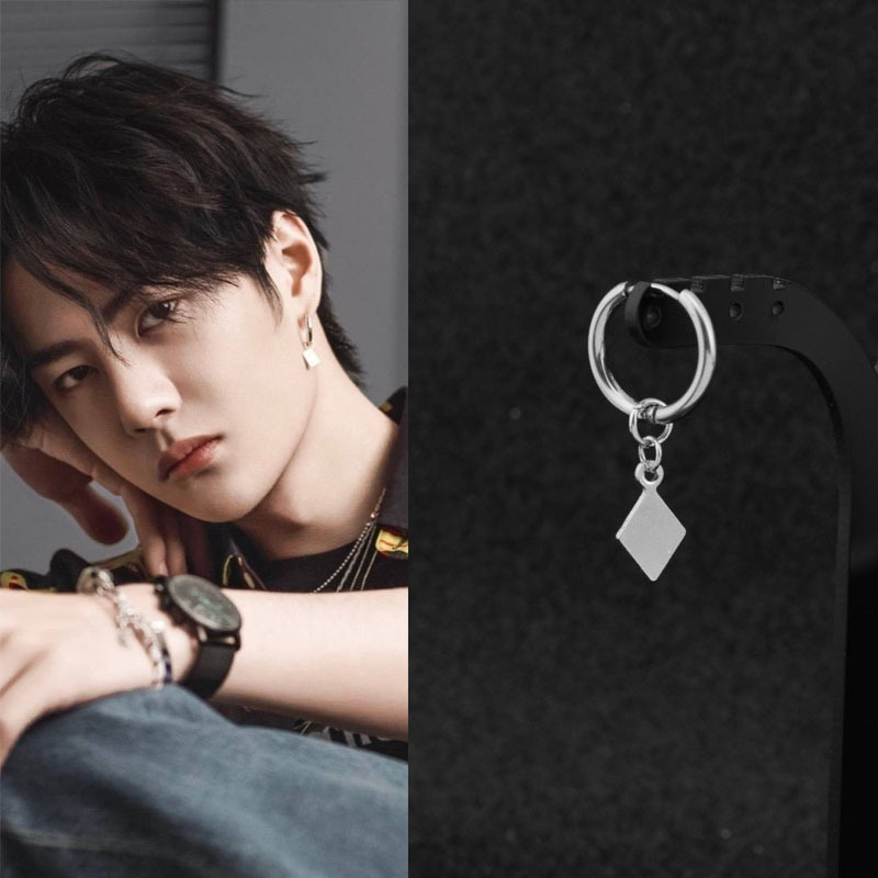 

Серьги Каффы 1 шт Стиль Харадзюку K-POP Ван Ибо Wang Yibo BTS Ромб City-A Цвет Серебряные №3360