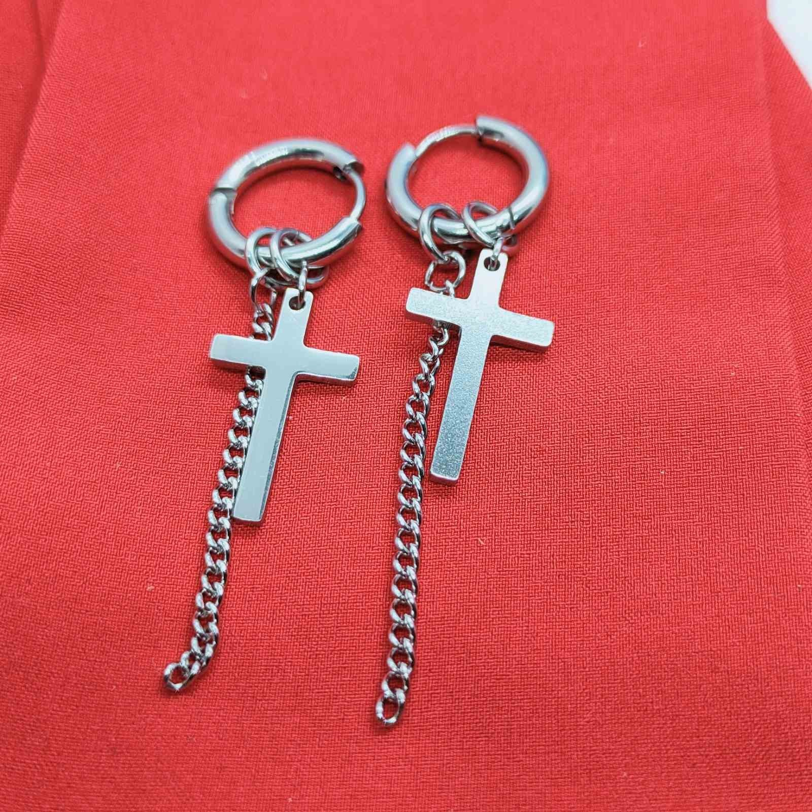 

Серьги Stainless Steel Кресты с подвесками-цепочками высота 55 мм ширина 13 мм серебристого цвета 120053