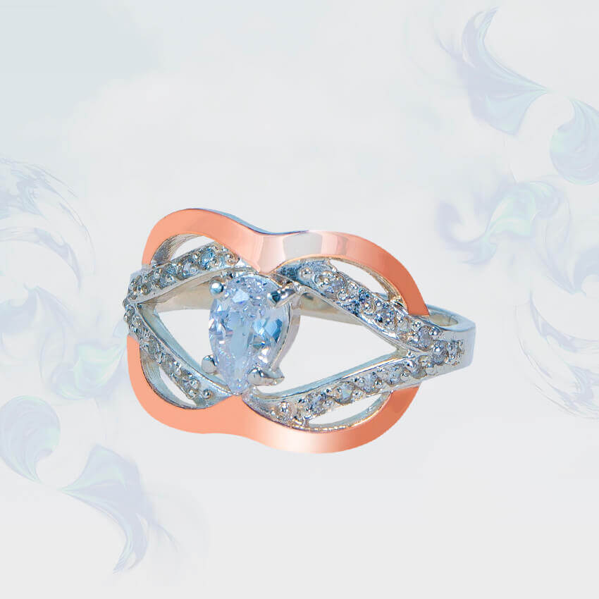

Кольцо из серебра с золотыми вставками SilverUA модель 150 (размер 23,5)