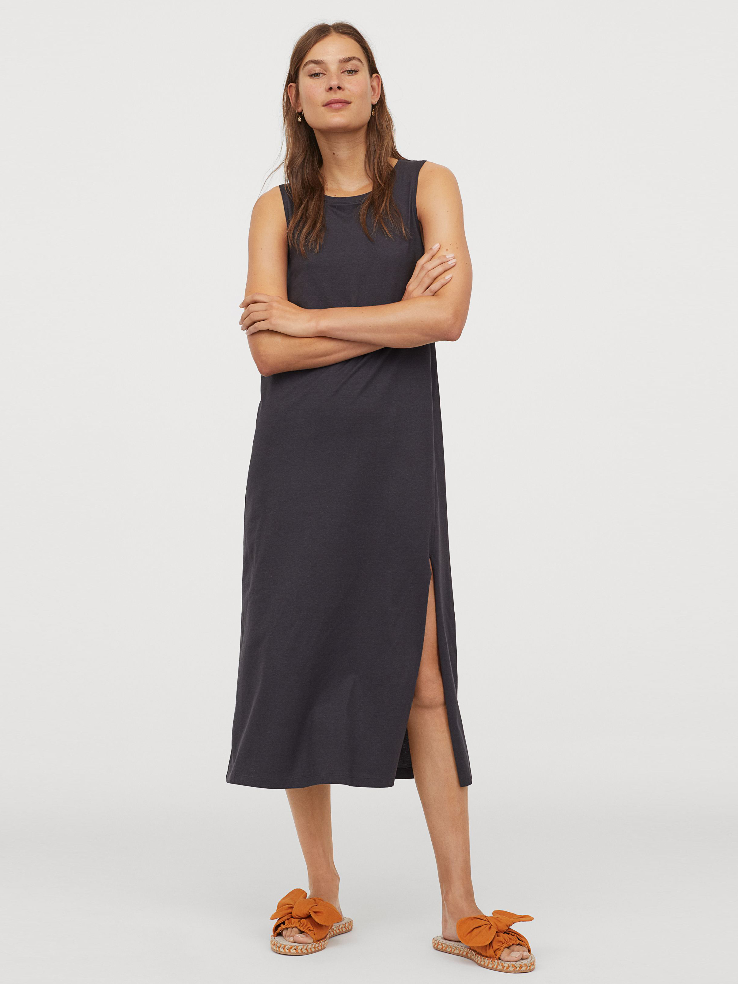 

Платье H&M 05-0767799-004  Темно-серое, Платье H&M 05-0767799-004 XS Темно-серое