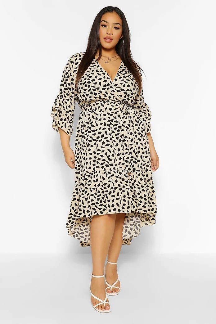 

Платье Boohoo  бежевый 8520123003201, Платье Boohoo 48 бежевый 8520123003201