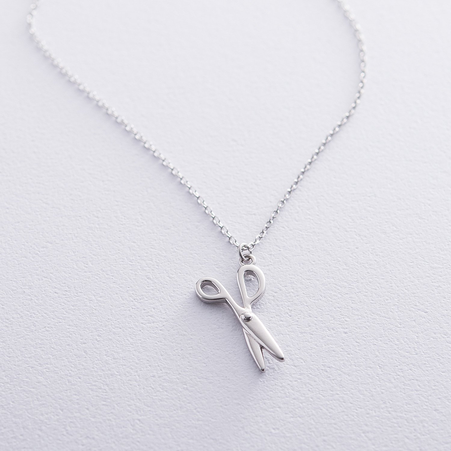 

Серебряное колье "Ножницы" 18922 Оникс 45