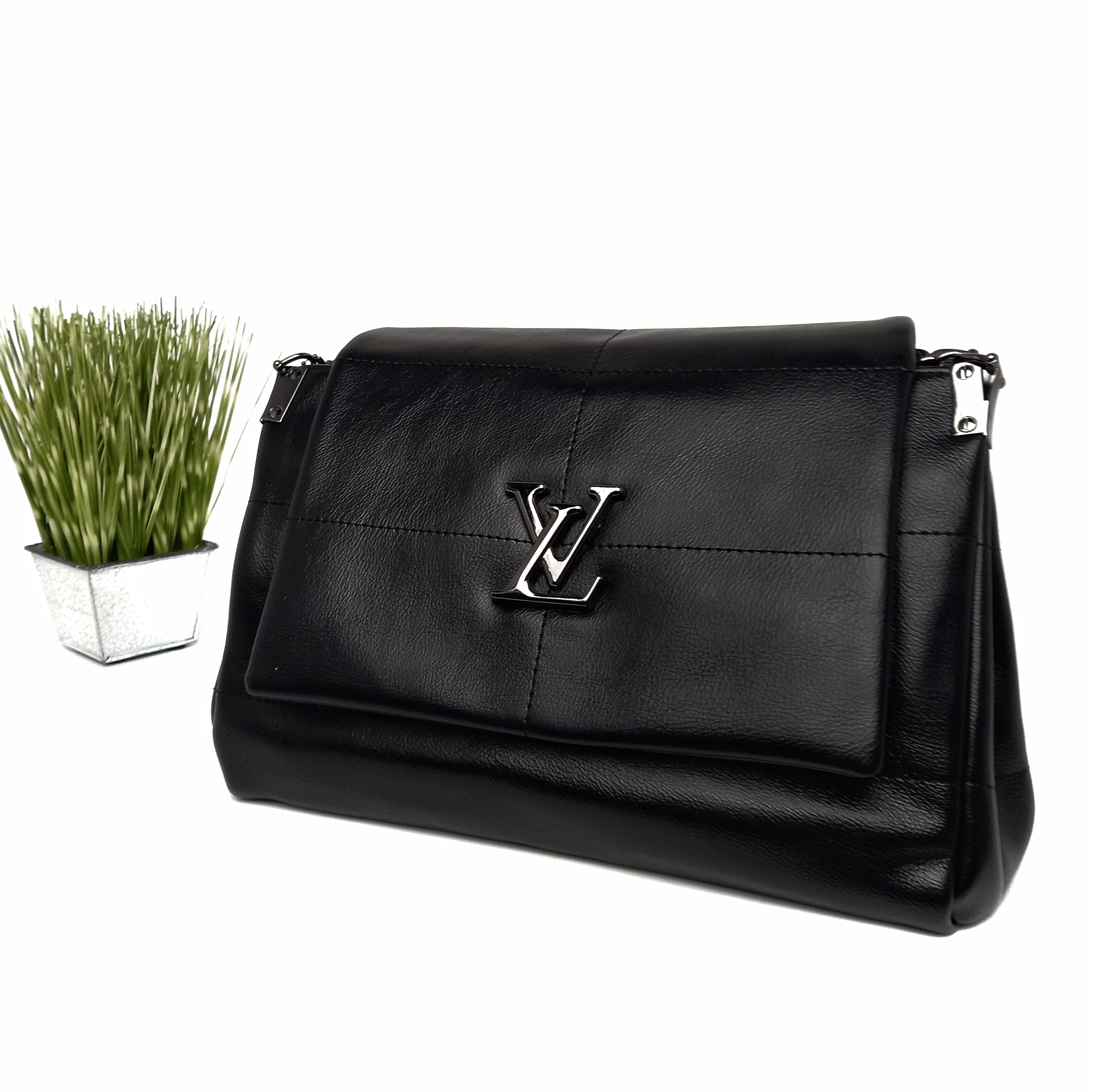 

Сумка на цепочках женская искусственная кожа VTTV черный XYH-927 black