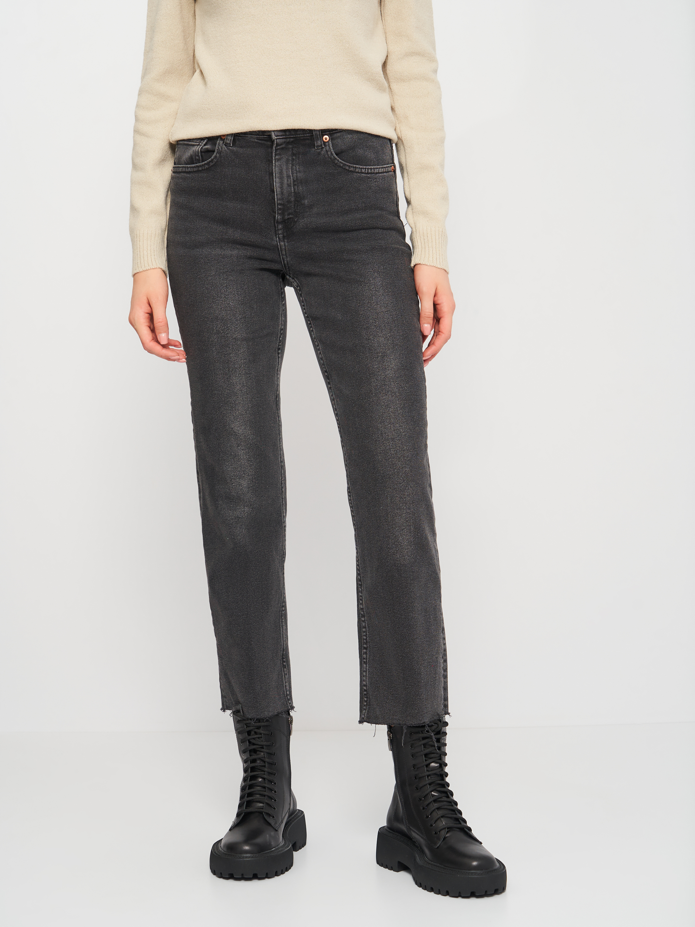 

Джинсы H&M 1011-6706980  Темно-серые, Джинсы H&M 1011-6706980 38 Темно-серые