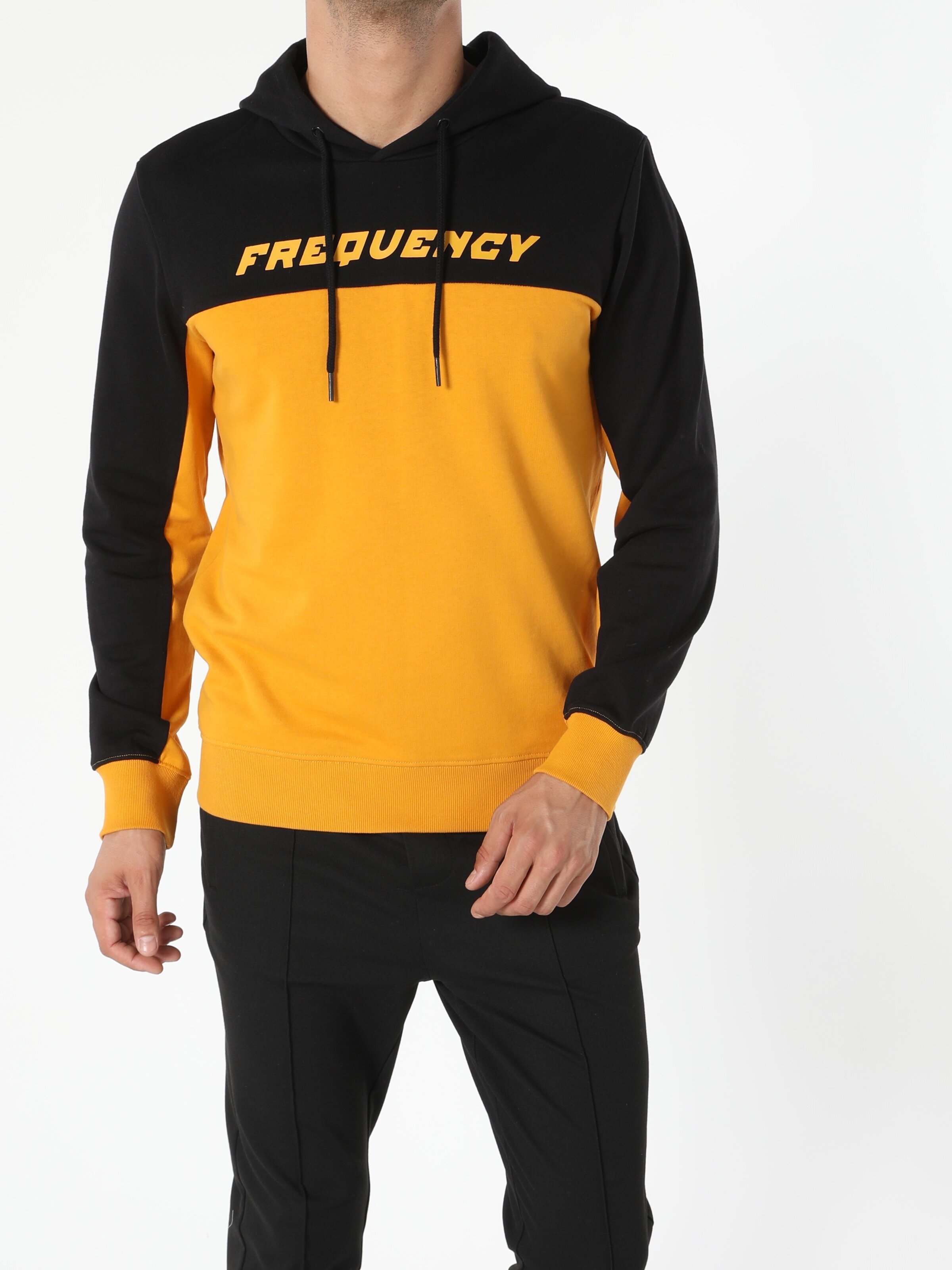 

Худи Colin' CL1055068YLW  Yellow, Худи Colin's CL1055068YLW S Yellow