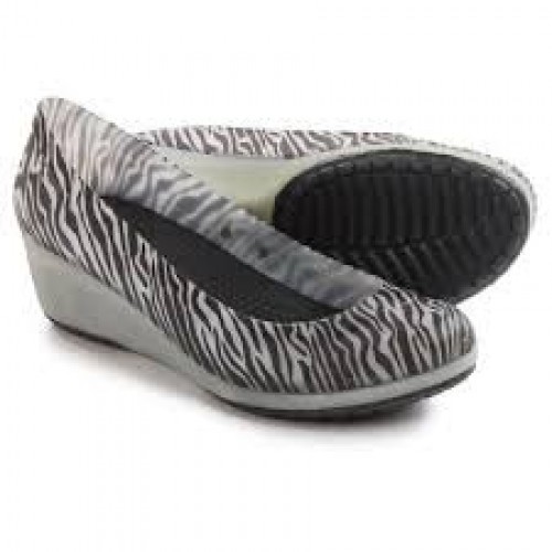 

Туфли Crocs Carlisa Animal, W8, 38-39 евро, черные с белым