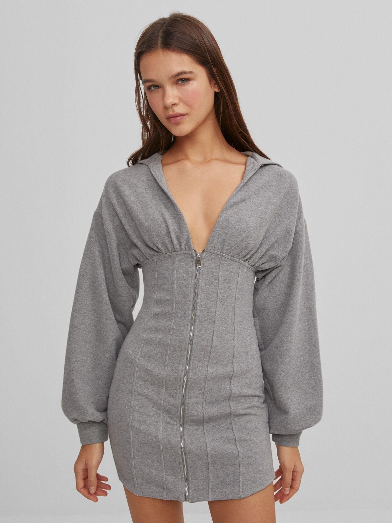 

Платье Bershka XAZ294802QPYI  Серое, Платье Bershka XAZ294802QPYI M Серое