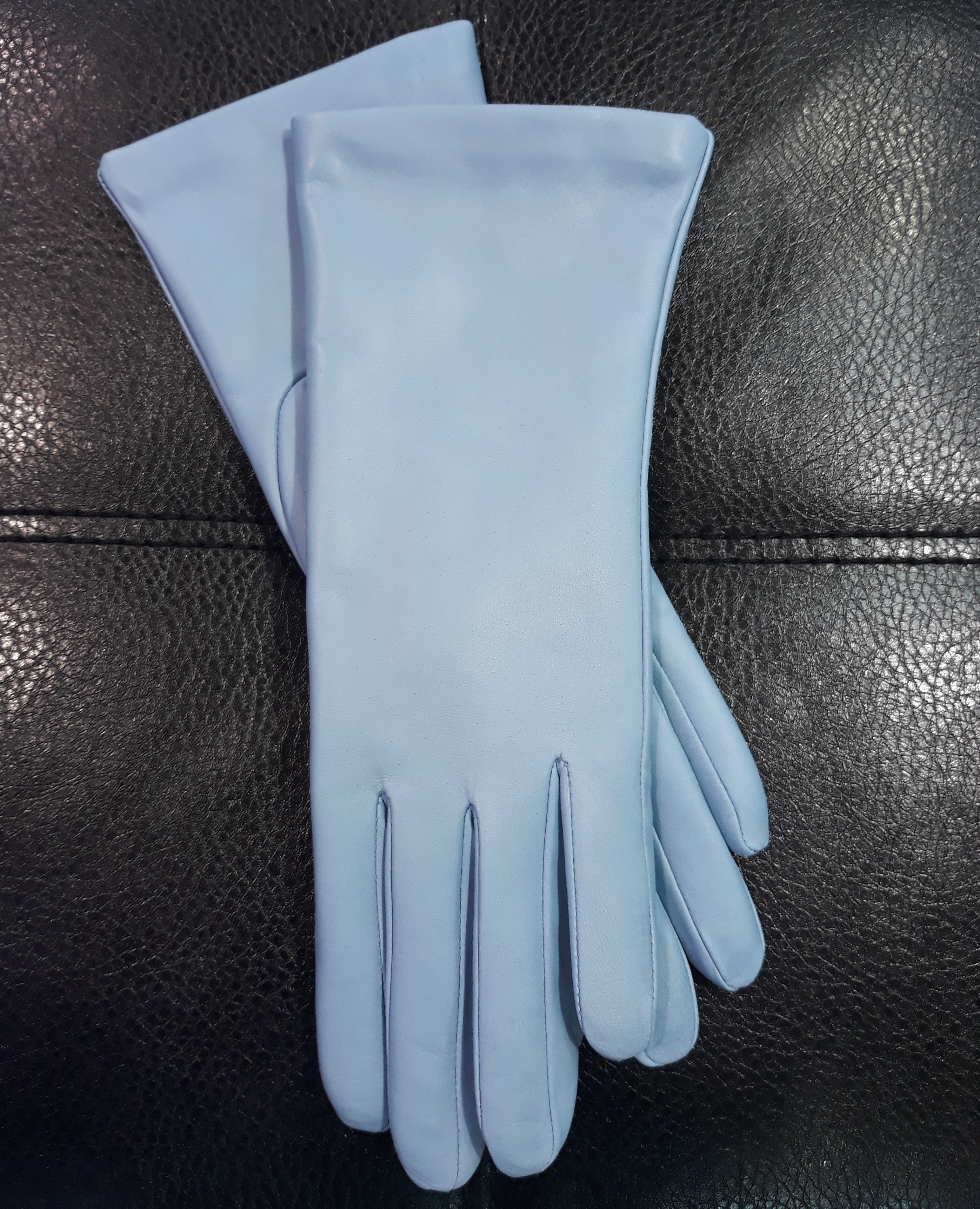 

Женские перчатки кожаные GlovesUA мод.001 р.7,5 (без 3 полос) светло-голубой