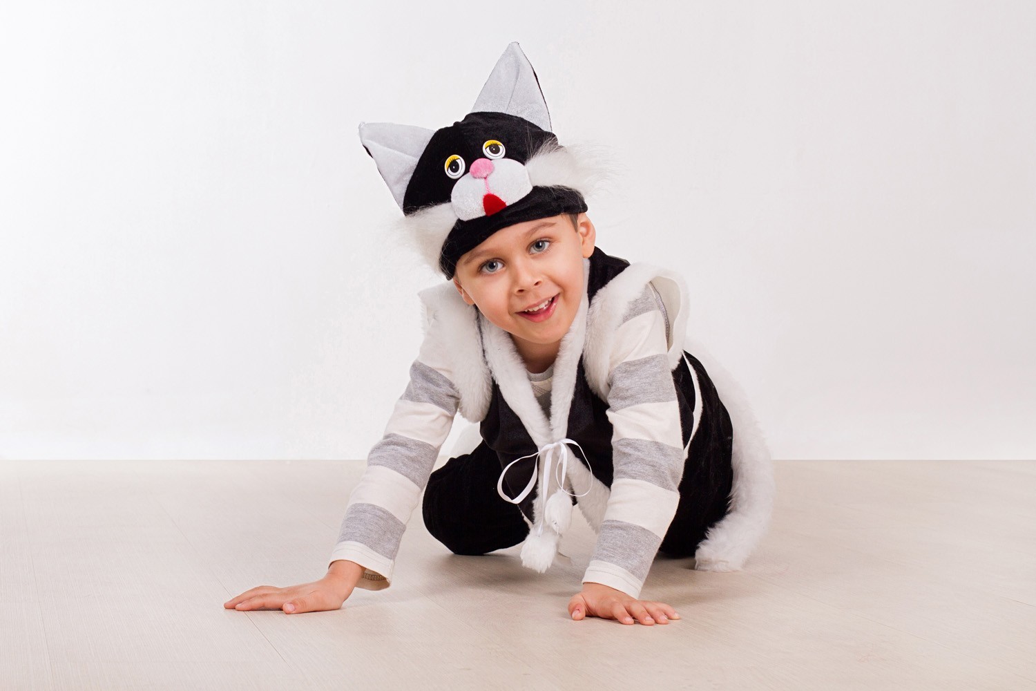 Новогодний костюм котика для мальчика