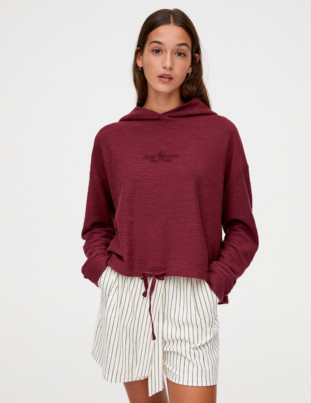 

Худи PULL & BEAR Ж1080467 (9596/332/606) цвет бордовый, Худи PULL & BEAR Ж1080467 (9596/332/606) цвет бордовый XXS