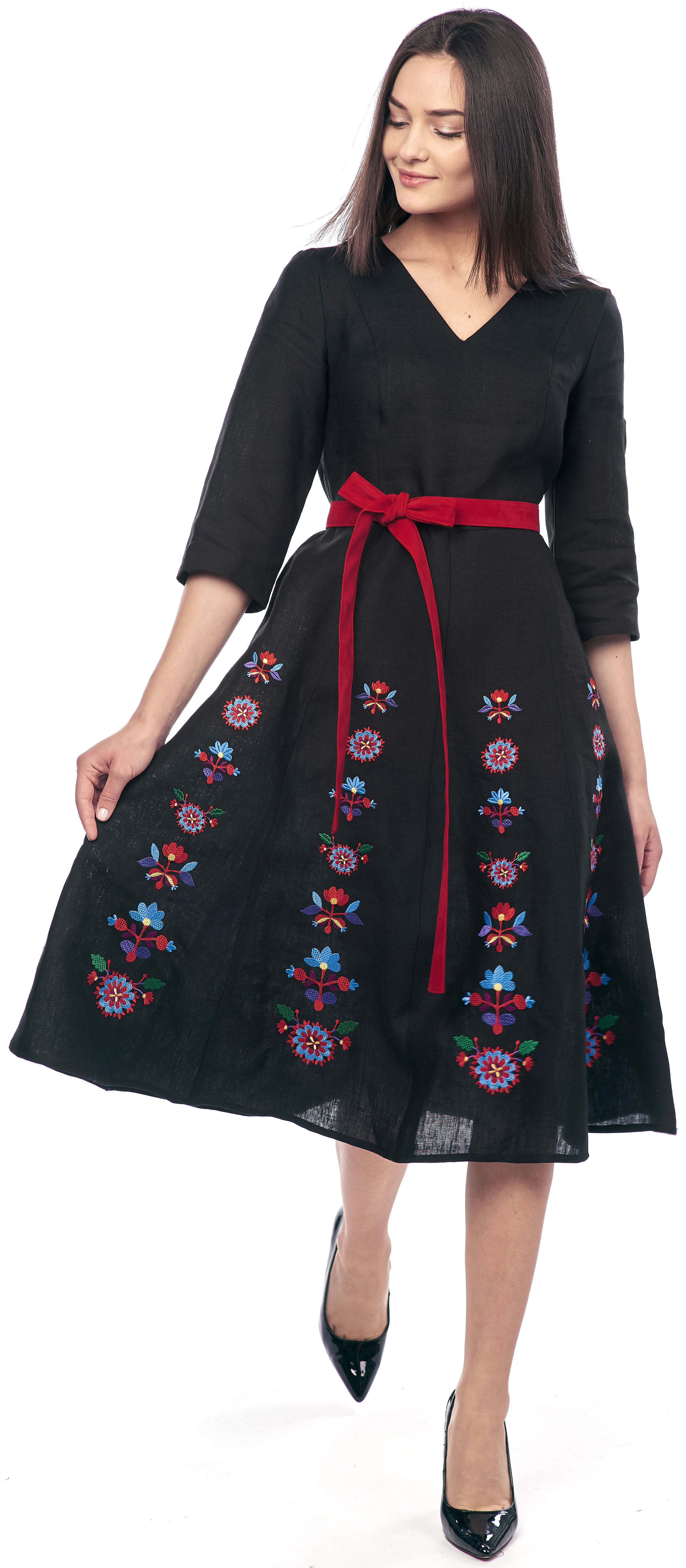 

Платье Edelvika 368-19/00  Черное, Платье Edelvika 368-19/00 40 Черное
