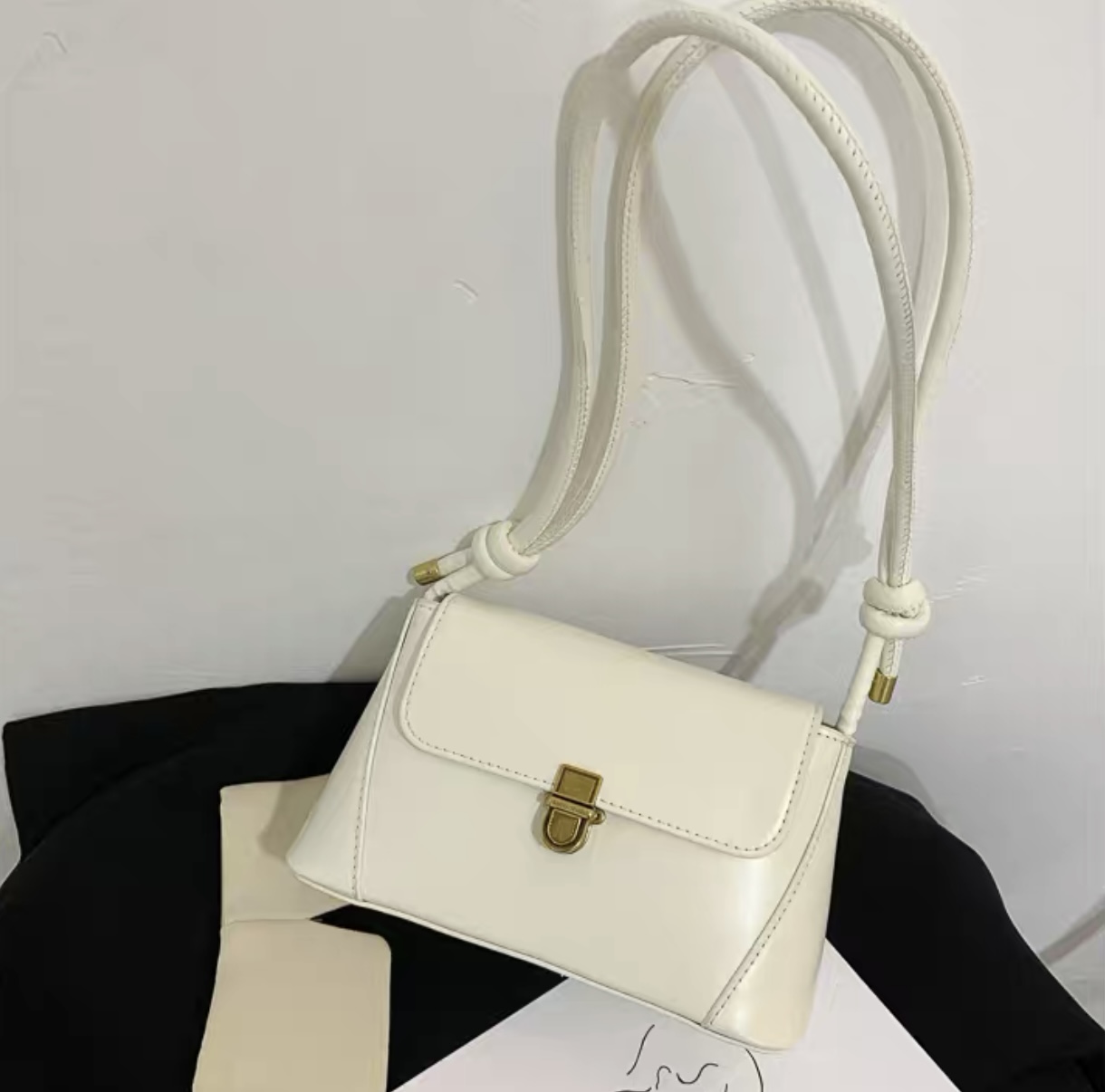 

Сумка First Date Fashion Jewerly 5769-20 белый