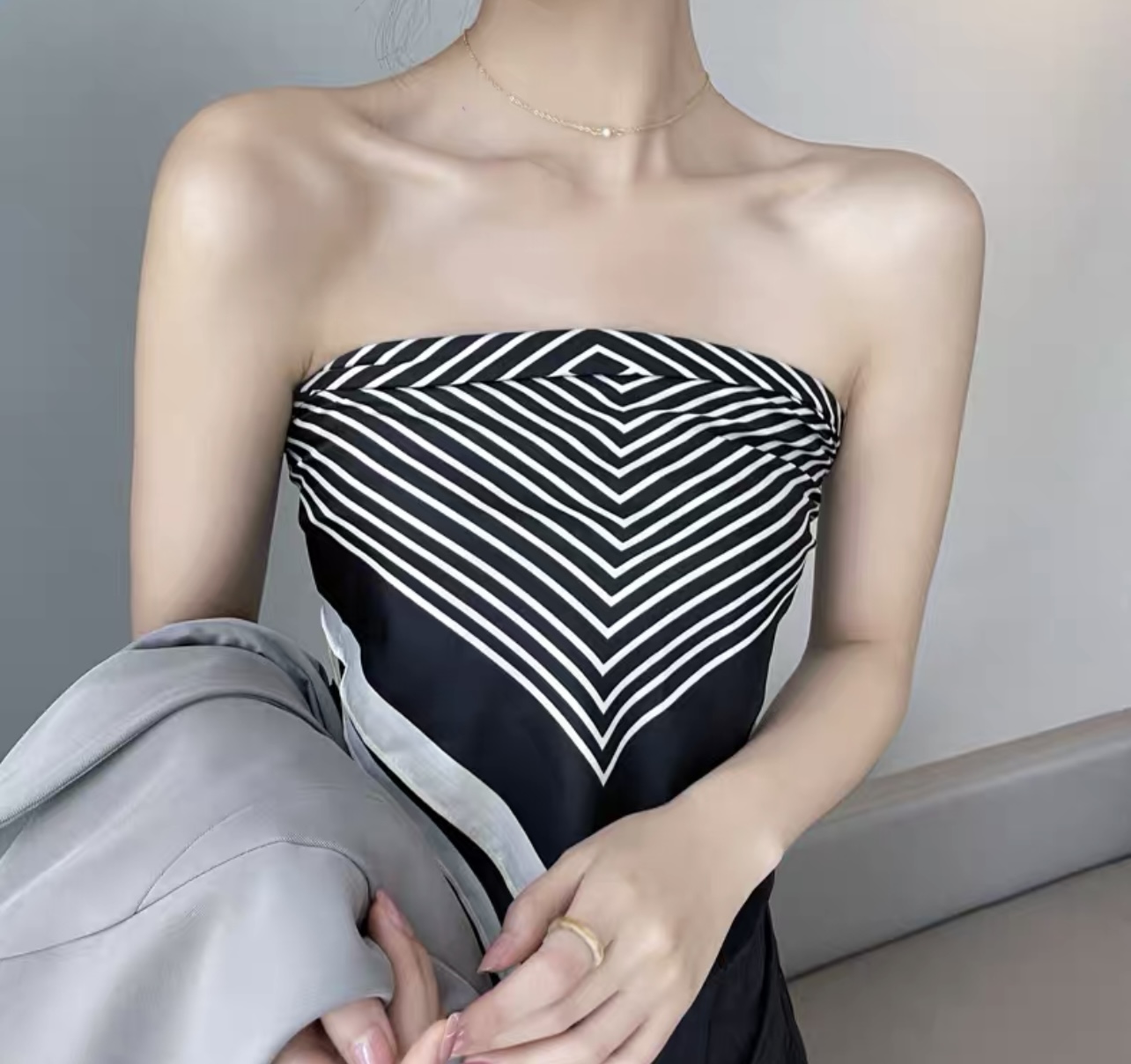 

Платок 70*70 см черная зебра Fashion Jewerly