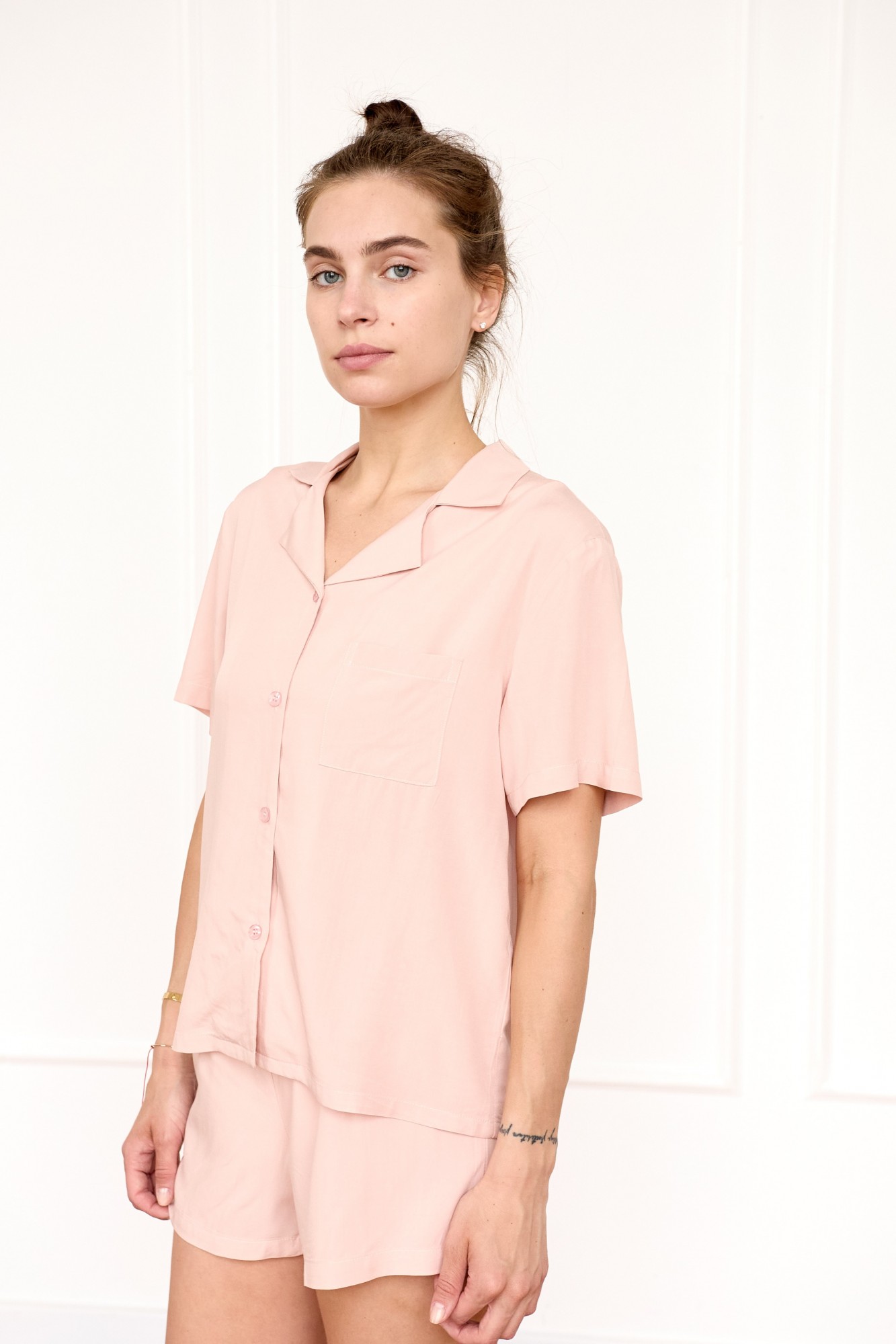 

Женская пижама Joan Pink с шортами  (розовая, Женская пижама Joan Pink с шортами S (розовая)