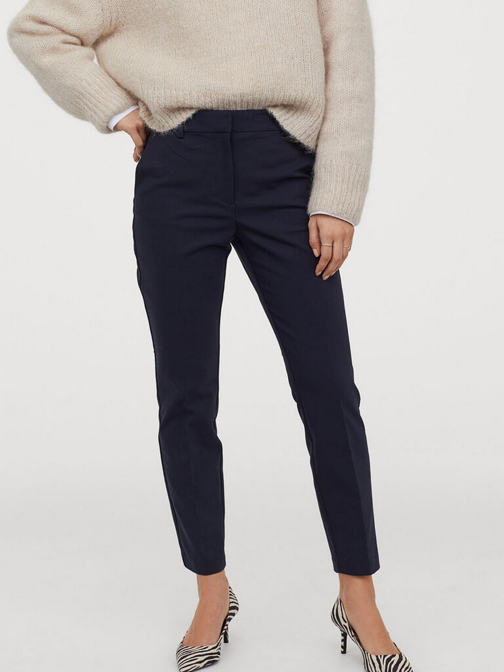 

Брюки H&M 0751471-1  Темно-синие (СА2000001899847, Брюки H&M 0751471-1 34 Темно-синие (СА2000001899847)