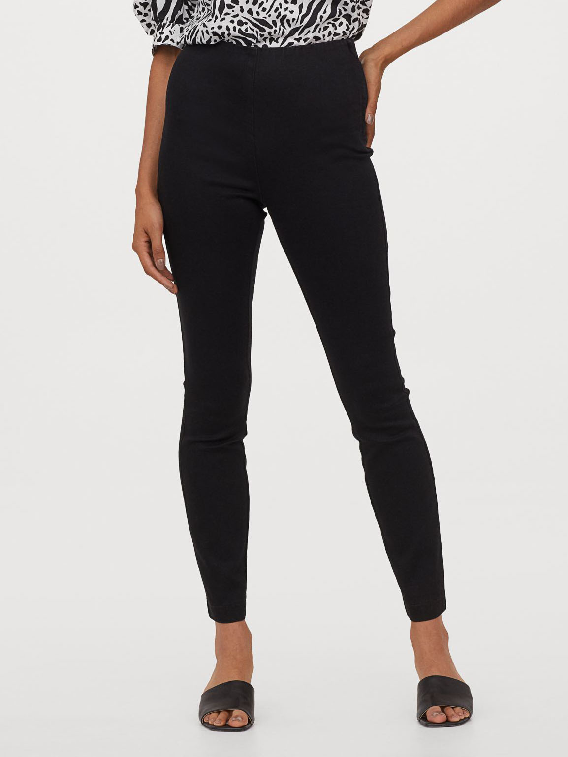 

Брюки H&M 0796210-1  Черные (СА2000001895115, Брюки H&M 0796210-1 50 Черные (СА2000001895115)