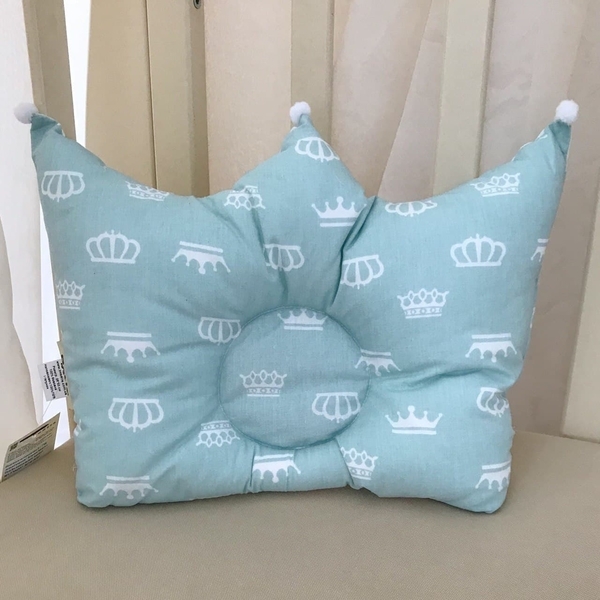 

Подушка ортопедическая BetiS 3+ Маленькие короны Ментол Поплин 25х33