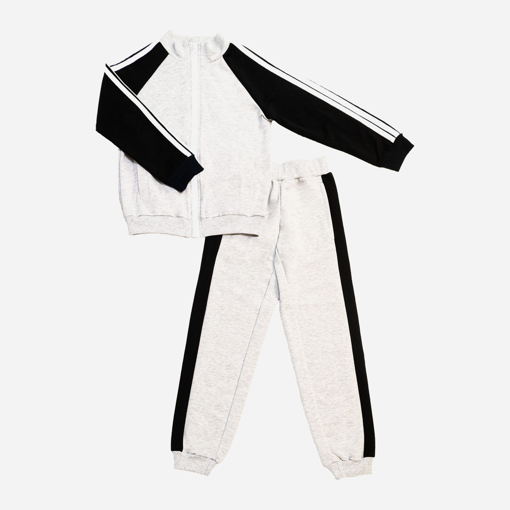 

Спортивный костюм Danaya 217F/17 140 см Серый с черным