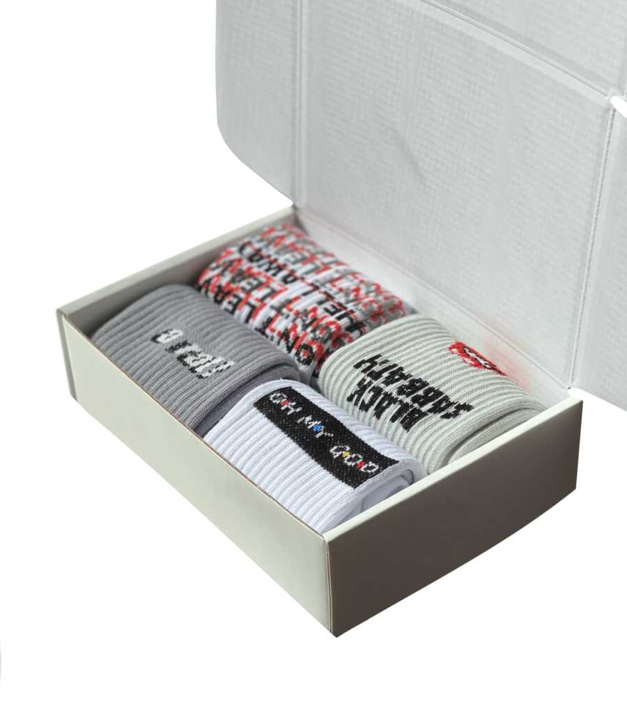 

Набір від 1and1 з 4 шкарпеток RED and GREY - - (M, Набір від 1and1 з 4 шкарпеток RED and GREY - 40-43 (M)