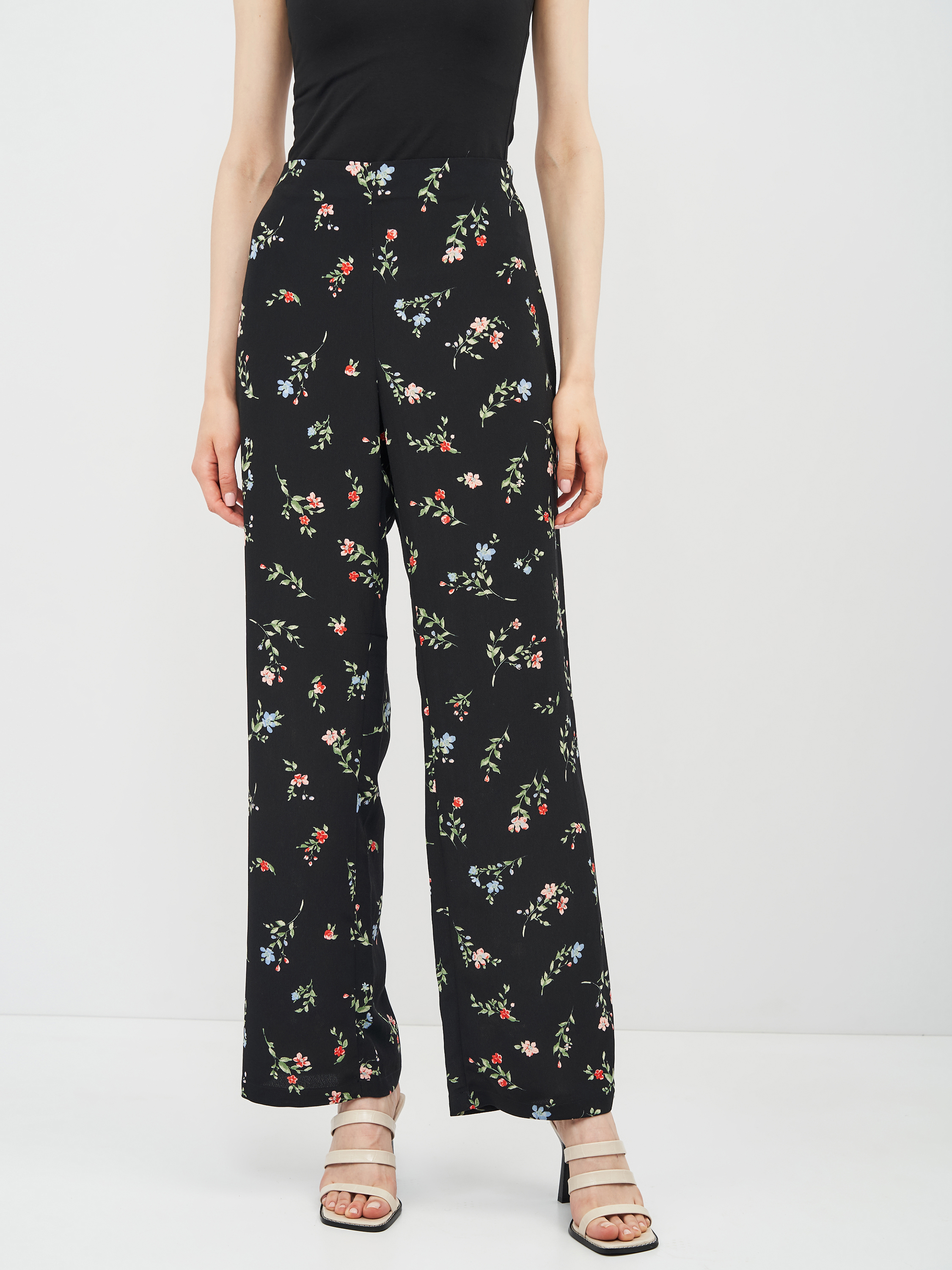 

Брюки H&M 0839844_1  (160/64А) Черные, Брюки H&M 0839844_1 34 (160/64А) Черные