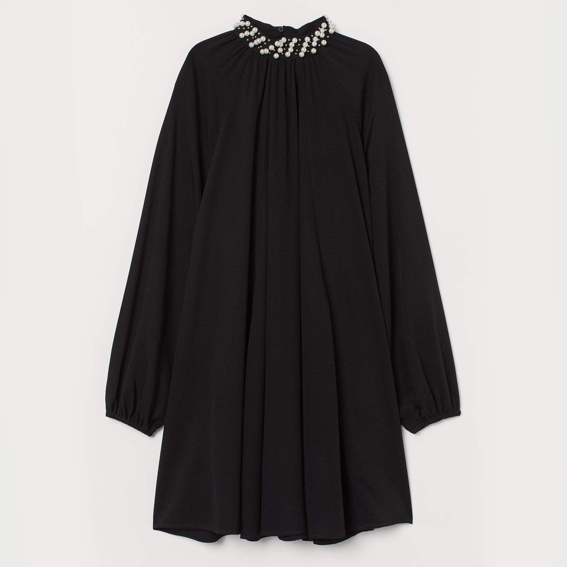 

Платье H&M 0821683001  (175/104А) Черное/Бусины, Платье H&M 0821683001 46 (175/104А) Черное/Бусины
