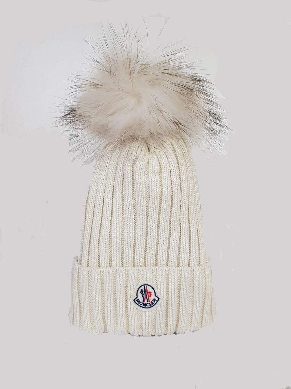 

Шапка женская Moncler Patch Pompom Beanie Hat MB-10007-1 Beige