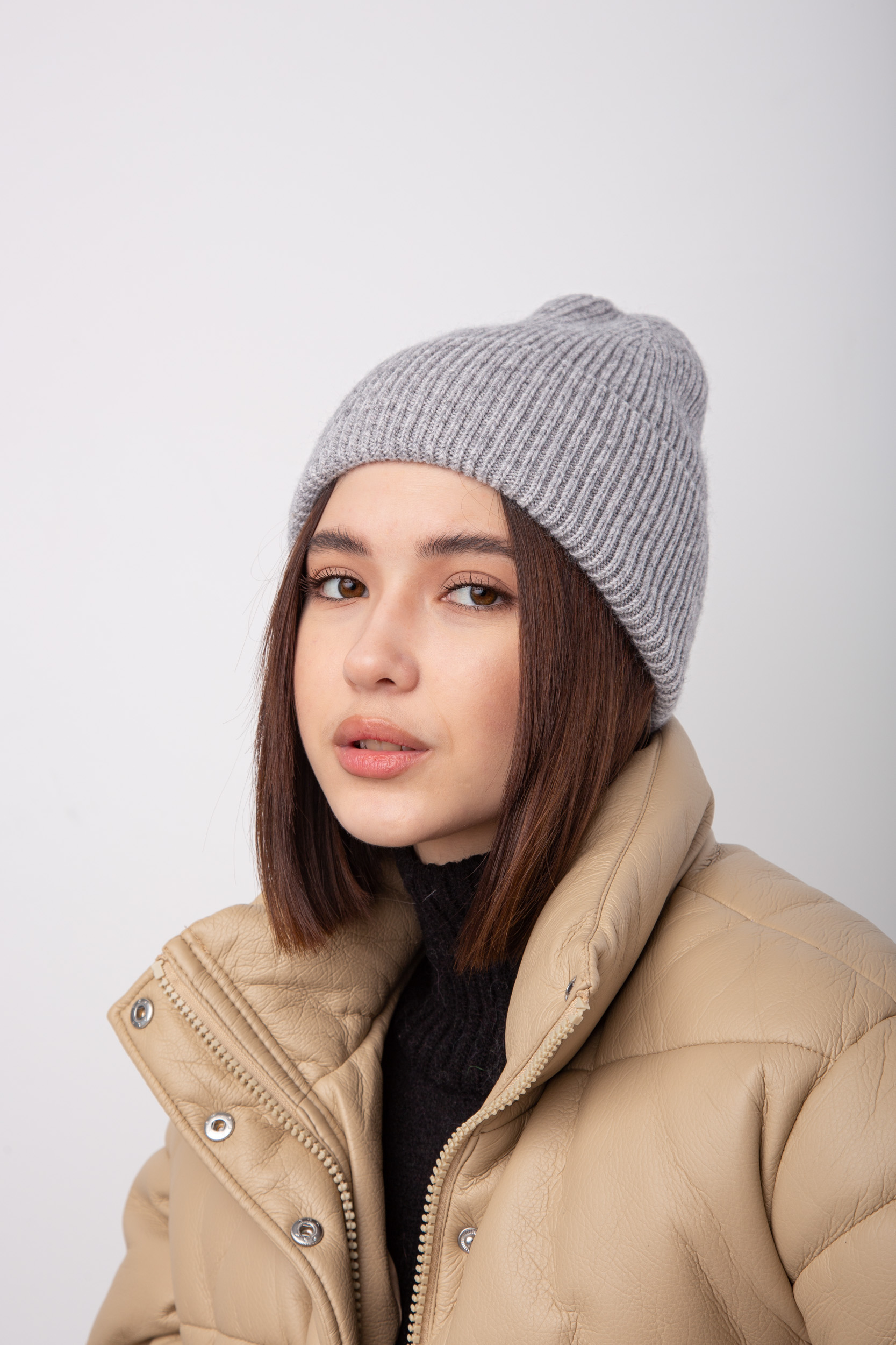 

Шапка FAMO SHP-47254 Светло-серый  (SHP-47254, Шапка FAMO SHP-47254 Светло-серый One size (SHP-47254)
