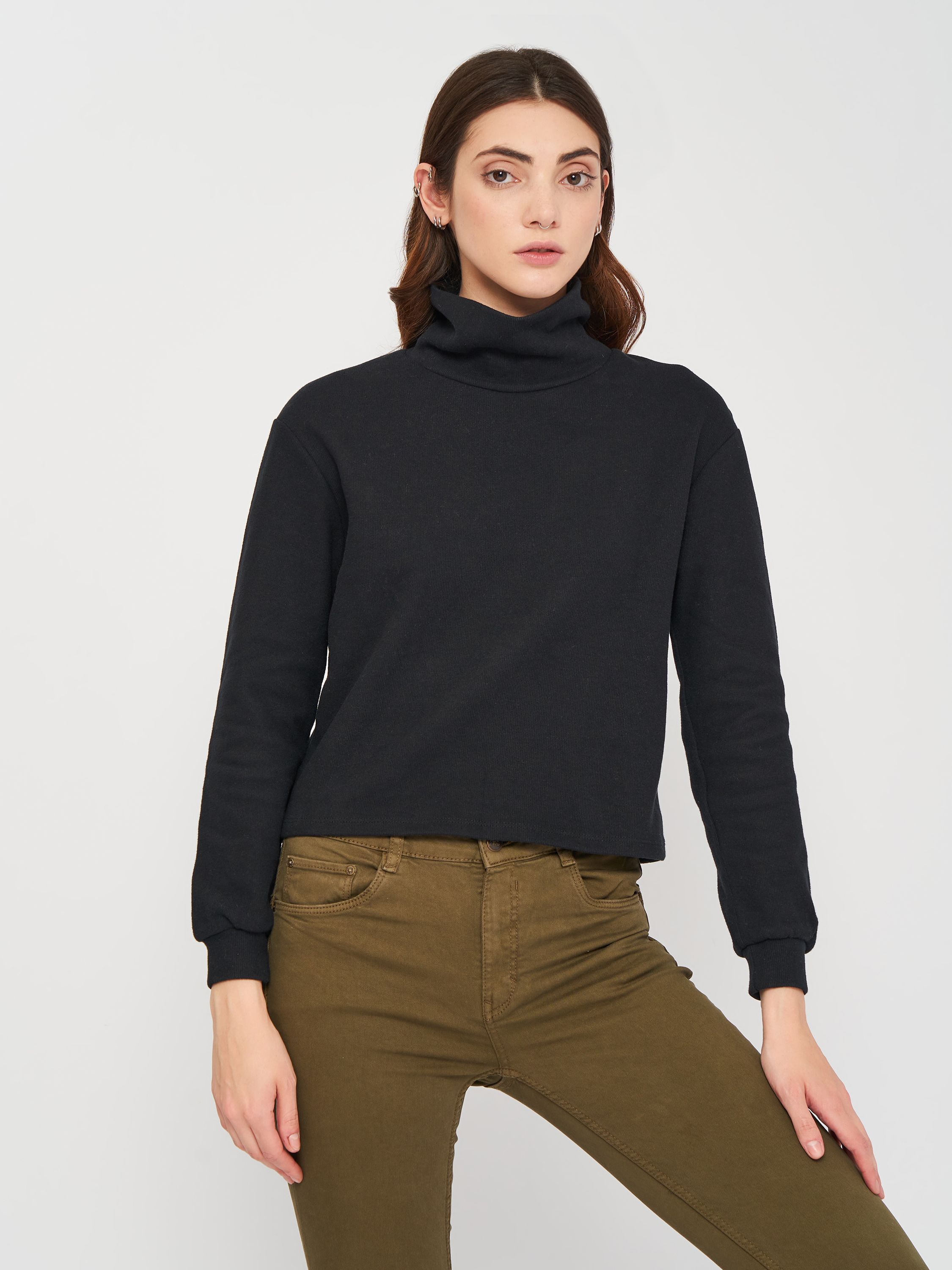 

Водолазка Pull & Bear 5596/348/800  Черная, Водолазка Pull & Bear 5596/348/800 S Черная