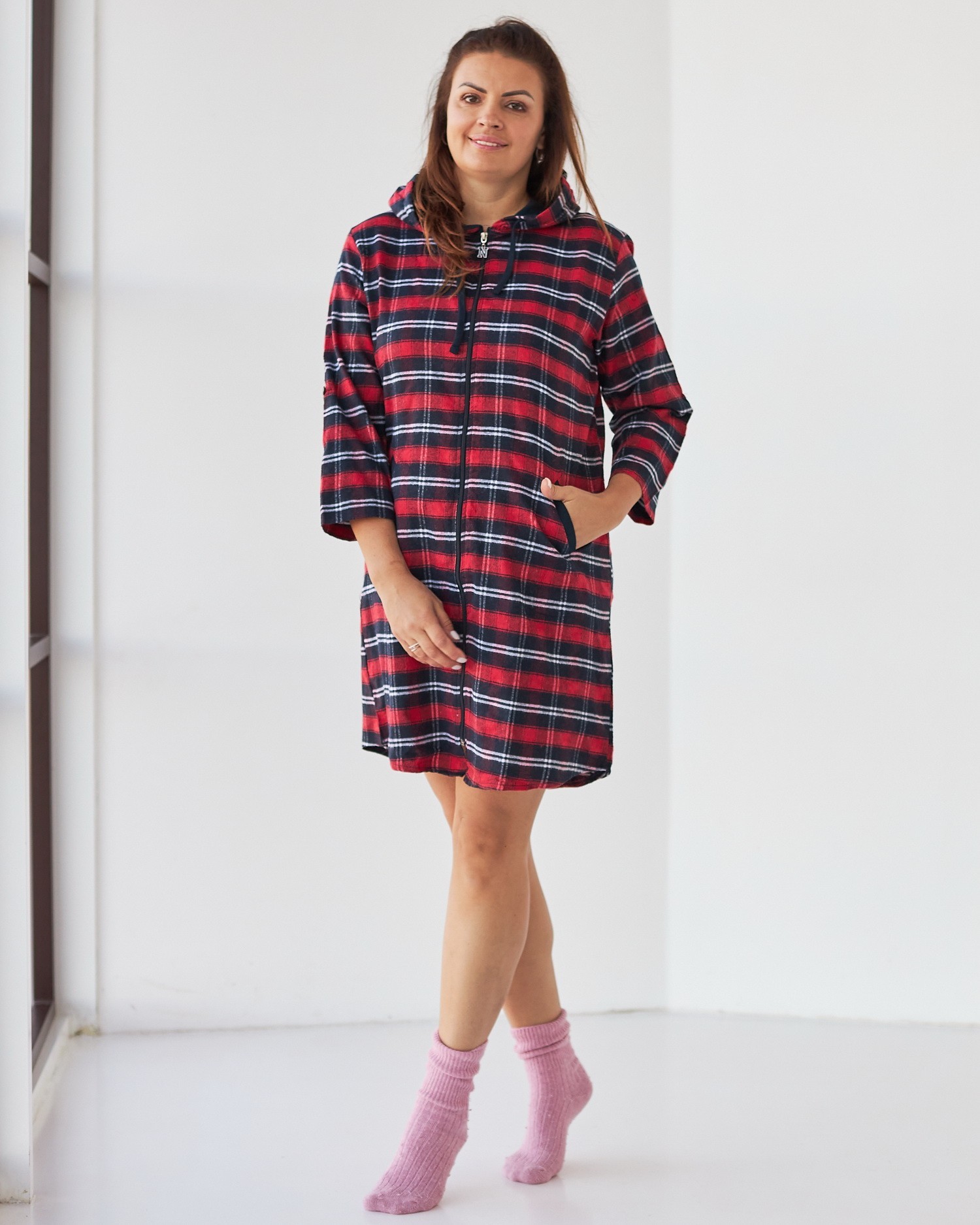 

Халат на замке, фланель - красная клетка батал, Халат на замке, фланель - красная клетка батал L