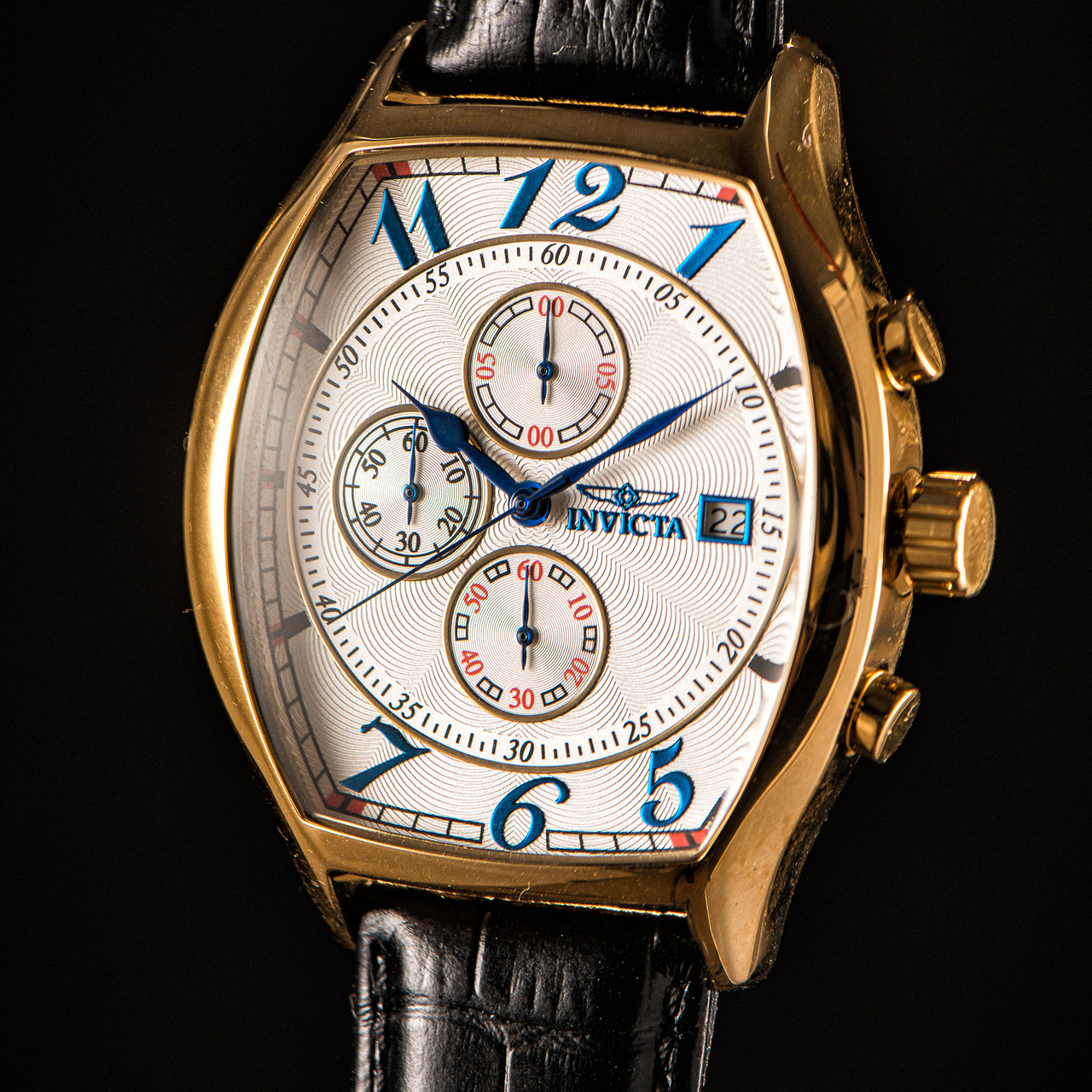 

Классические мужские наручные часы Invicta 14330