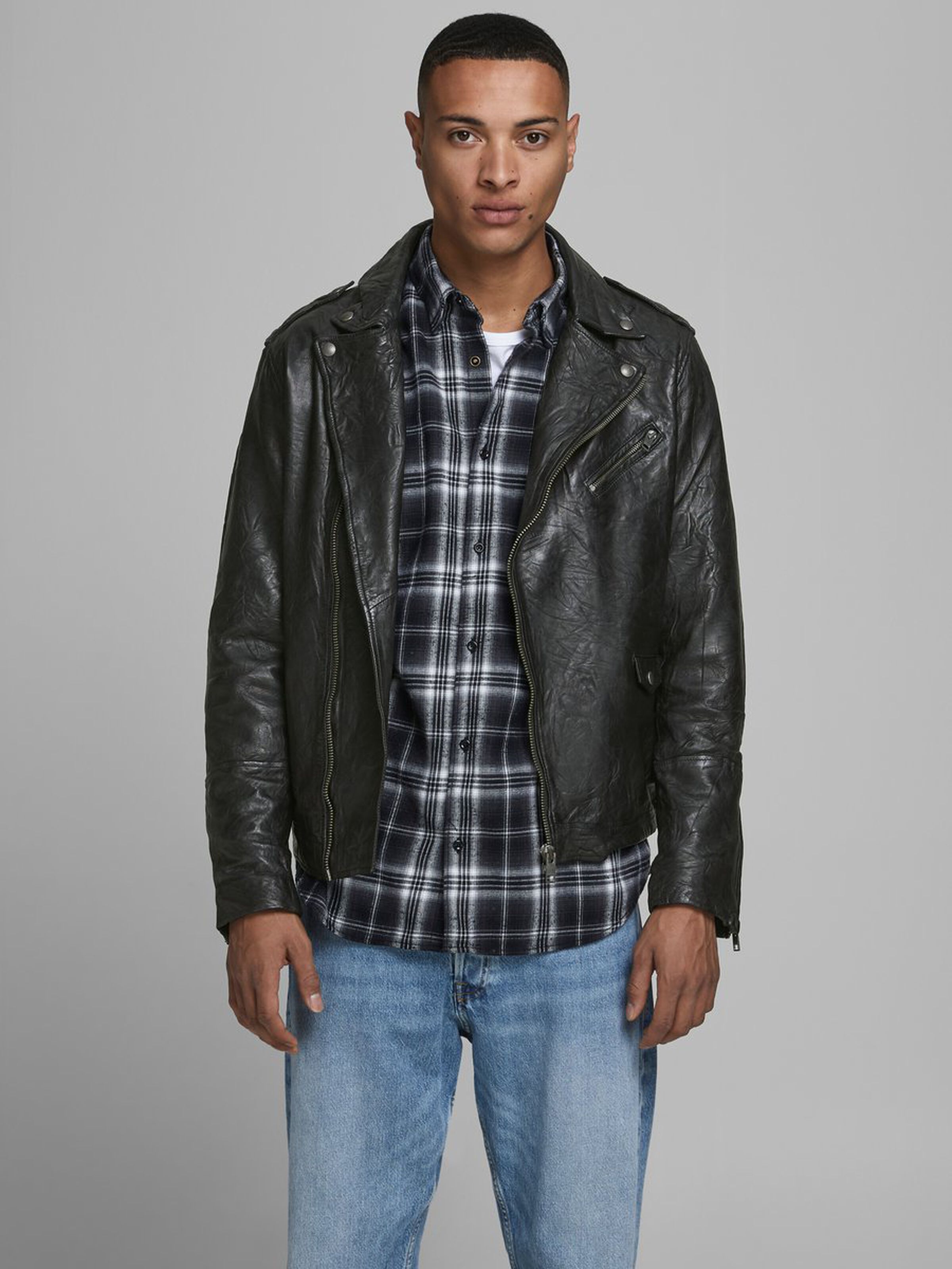

Куртка Jack&Jones LIAM BIKER LEATHER JACKET 12173662 Black  чёрный, Куртка Jack&Jones LIAM BIKER LEATHER JACKET 12173662 Black S чёрный