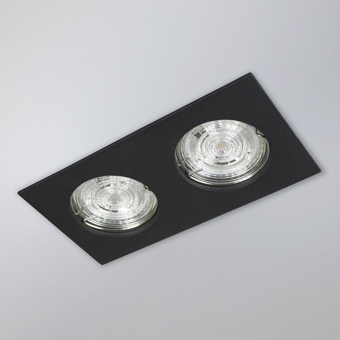 

Светильник точечный врезной ImperiumLight Simple 380214.05.05