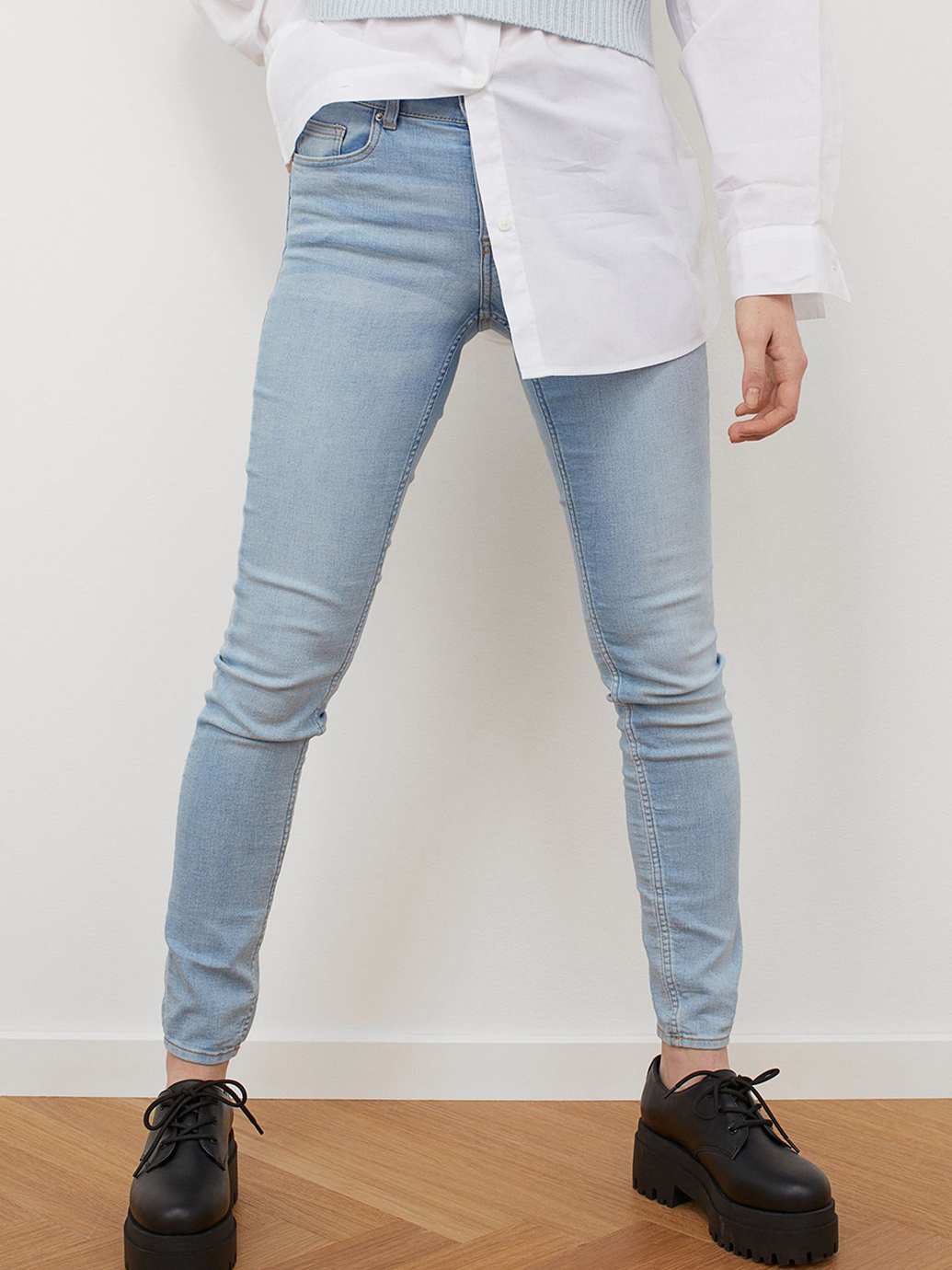 

Джинсы H&M 554450b47  Голубые, Джинсы H&M 554450b47 32 Голубые