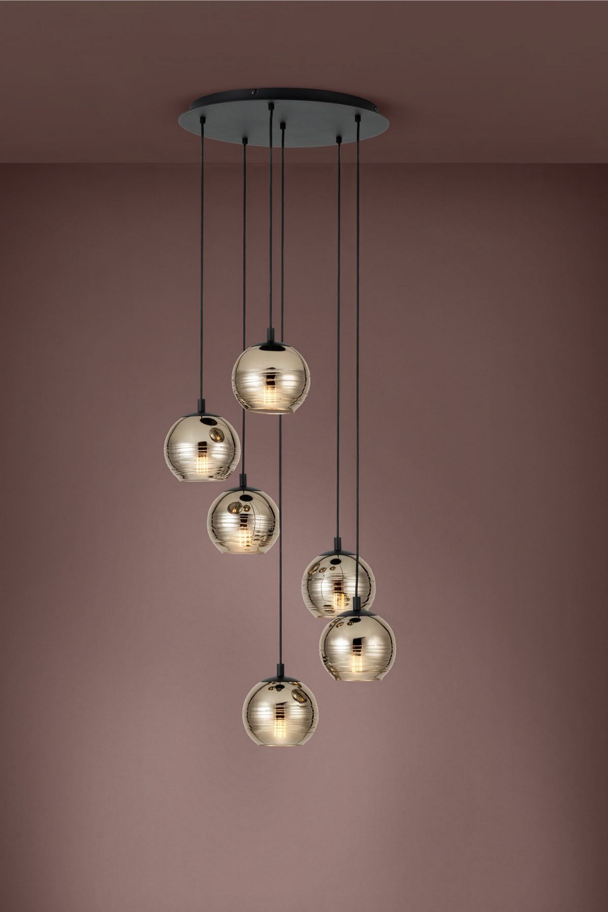 

Люстра подвесная многоламповая Eglo Lemorieta 39687