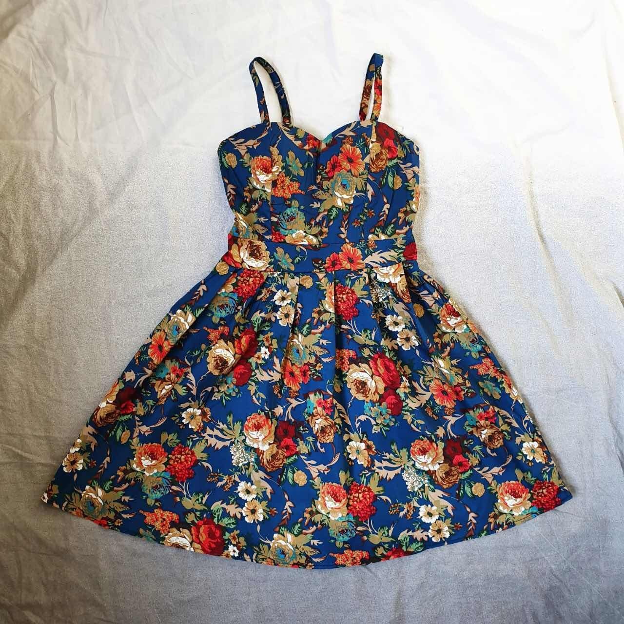 

женский сарафан Babydoll 4051 S синий с цветочным принтом