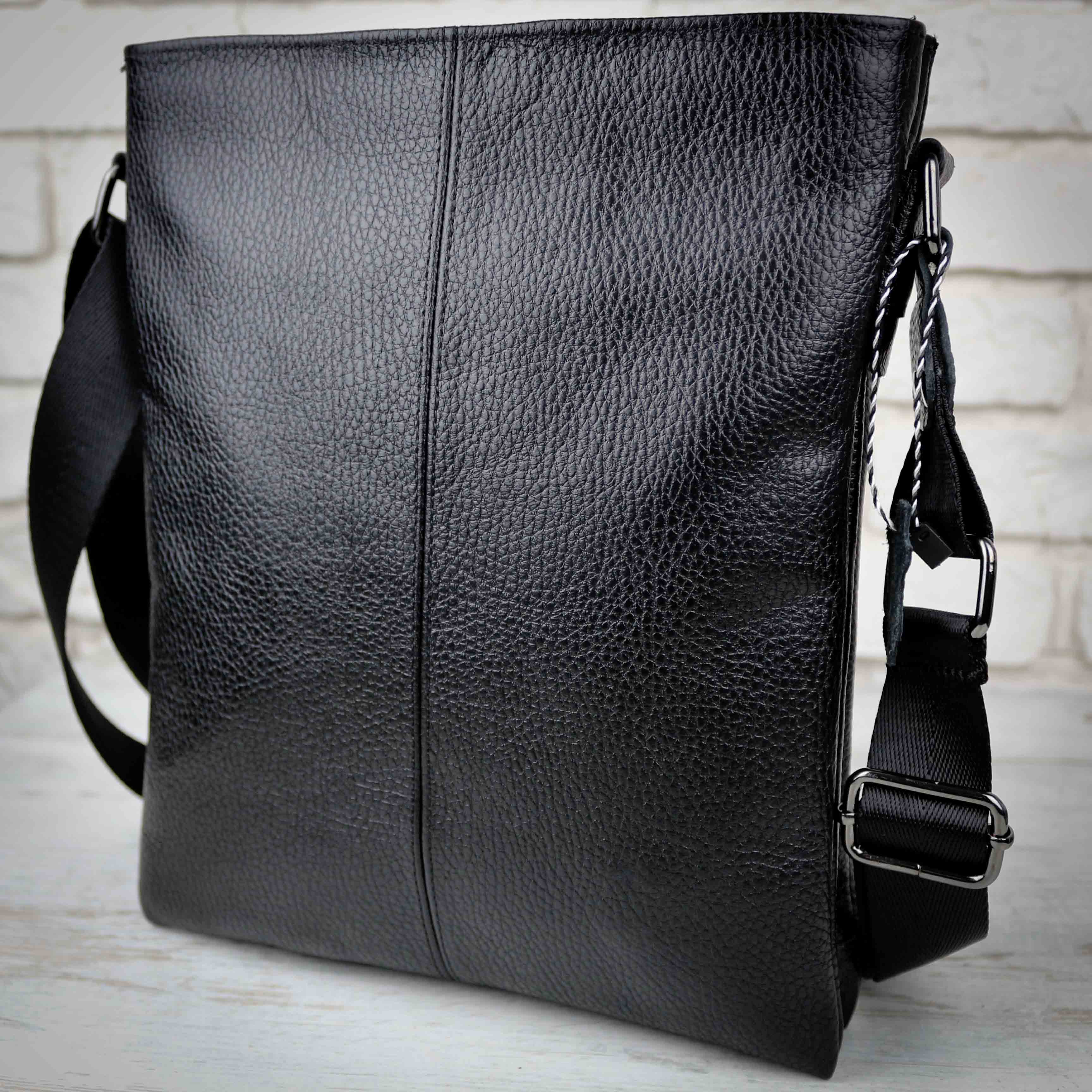 

Повседневная сумка планшет из натуральной кожи Alvibag AV0211FL-BLACK