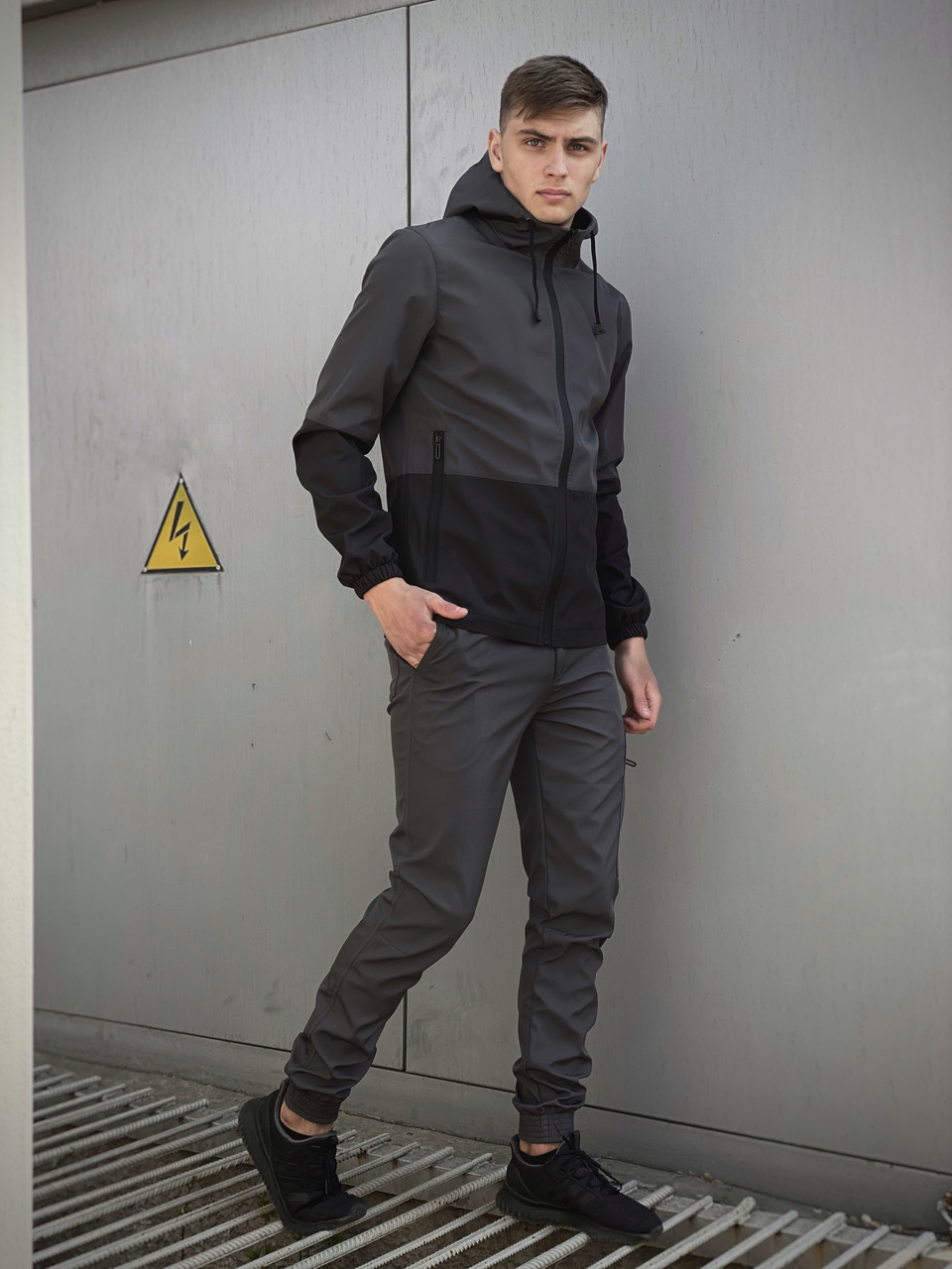 

Мужской костюм серо-черный демисезонный Intruder Softshell Light Куртка мужская серая, штаны синие черные, Мужской костюм серо-черный демисезонный Intruder Softshell Light Куртка мужская серая, штаны синие черные S