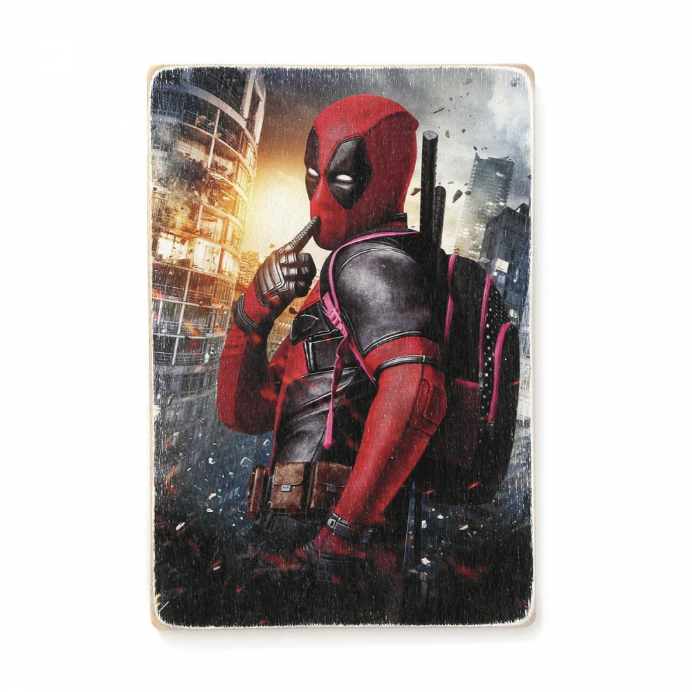 

Деревянный постер Супергерои Deadpool. Дэдпул с рюкзаком А2