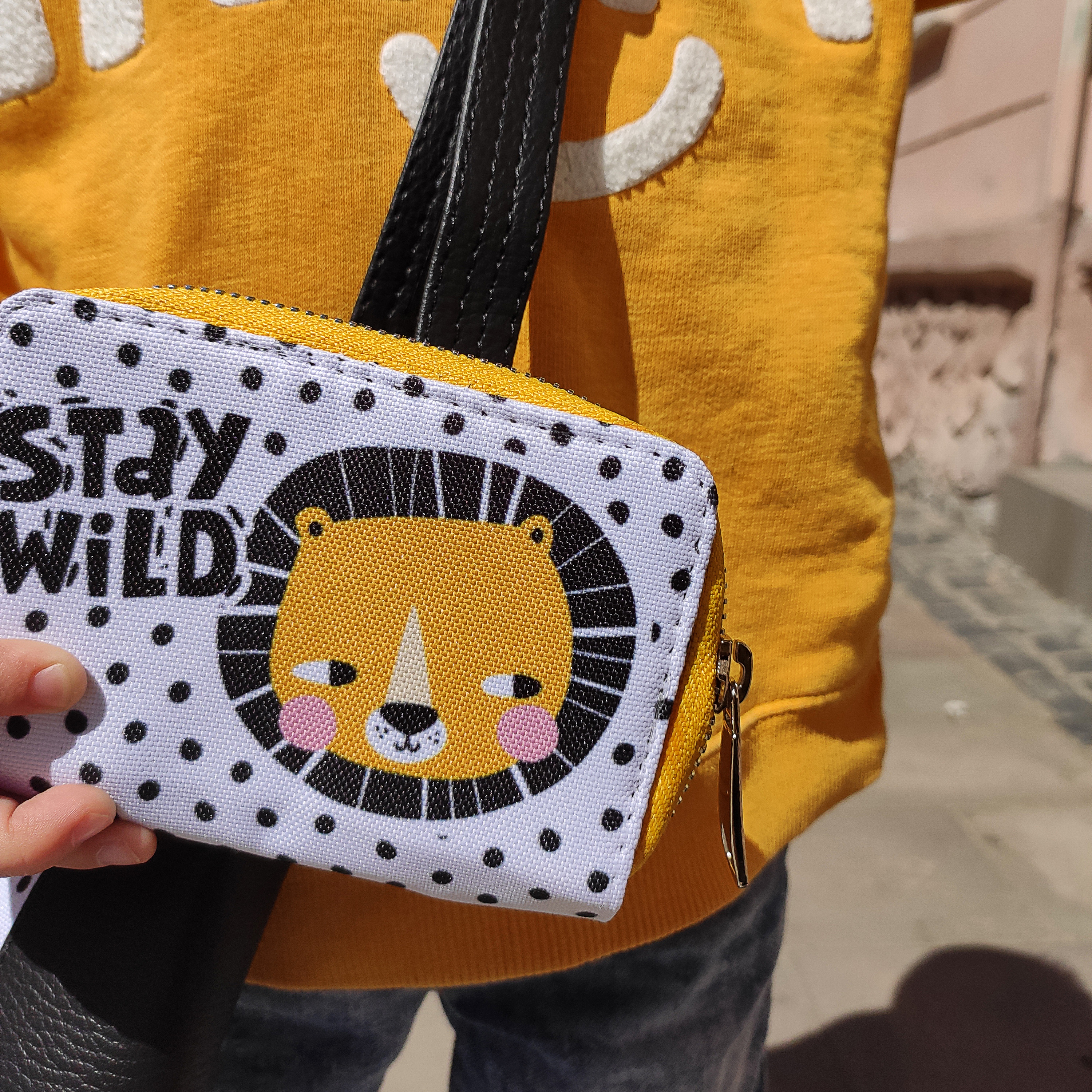 

Кошелёк на замке MINI (текстиль) Stay wild лев Presentville 12,5х8,5 см 000175988