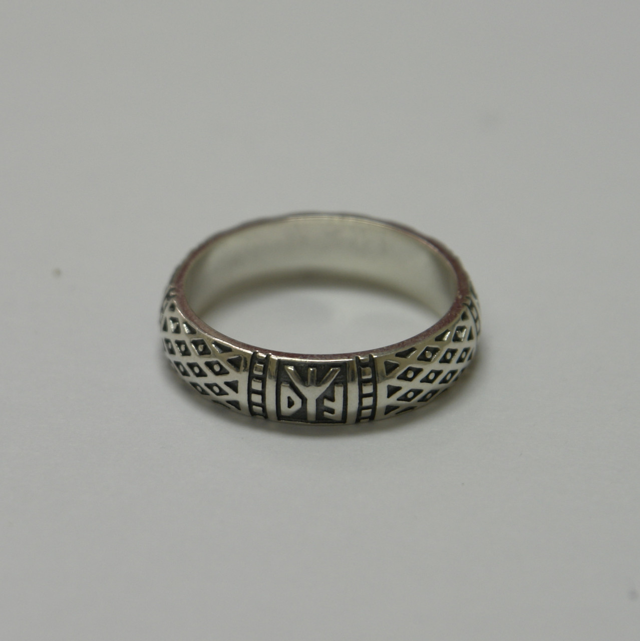 

Серебряное Кольцо-оберег Свадебник-Боговник р 17,5 925 проба