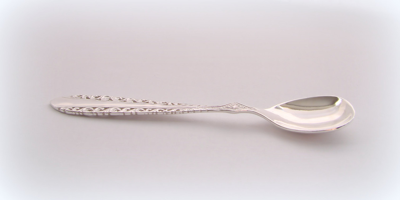 

Серебряная кофейная ложка Романтика из серебра 925 пробы