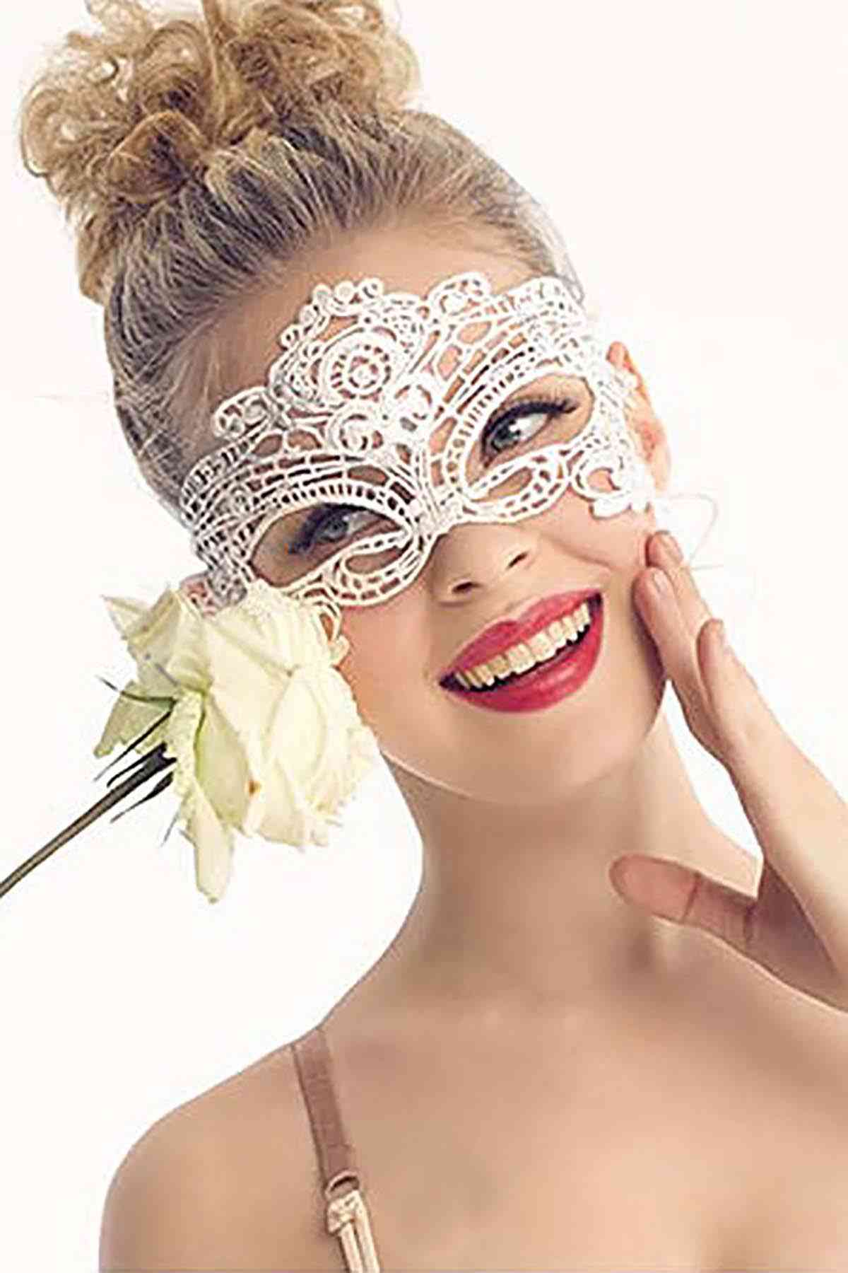 

Жіноча ажурна маска Merry See MS0349-1 біла Standart