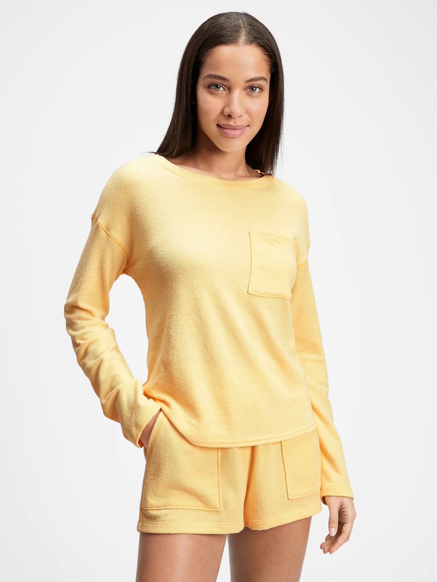 Акція на Піжама (лонгслів + шорти) жіноча великих розмірів GAP 434018985 XL/XXL Жовта від Rozetka