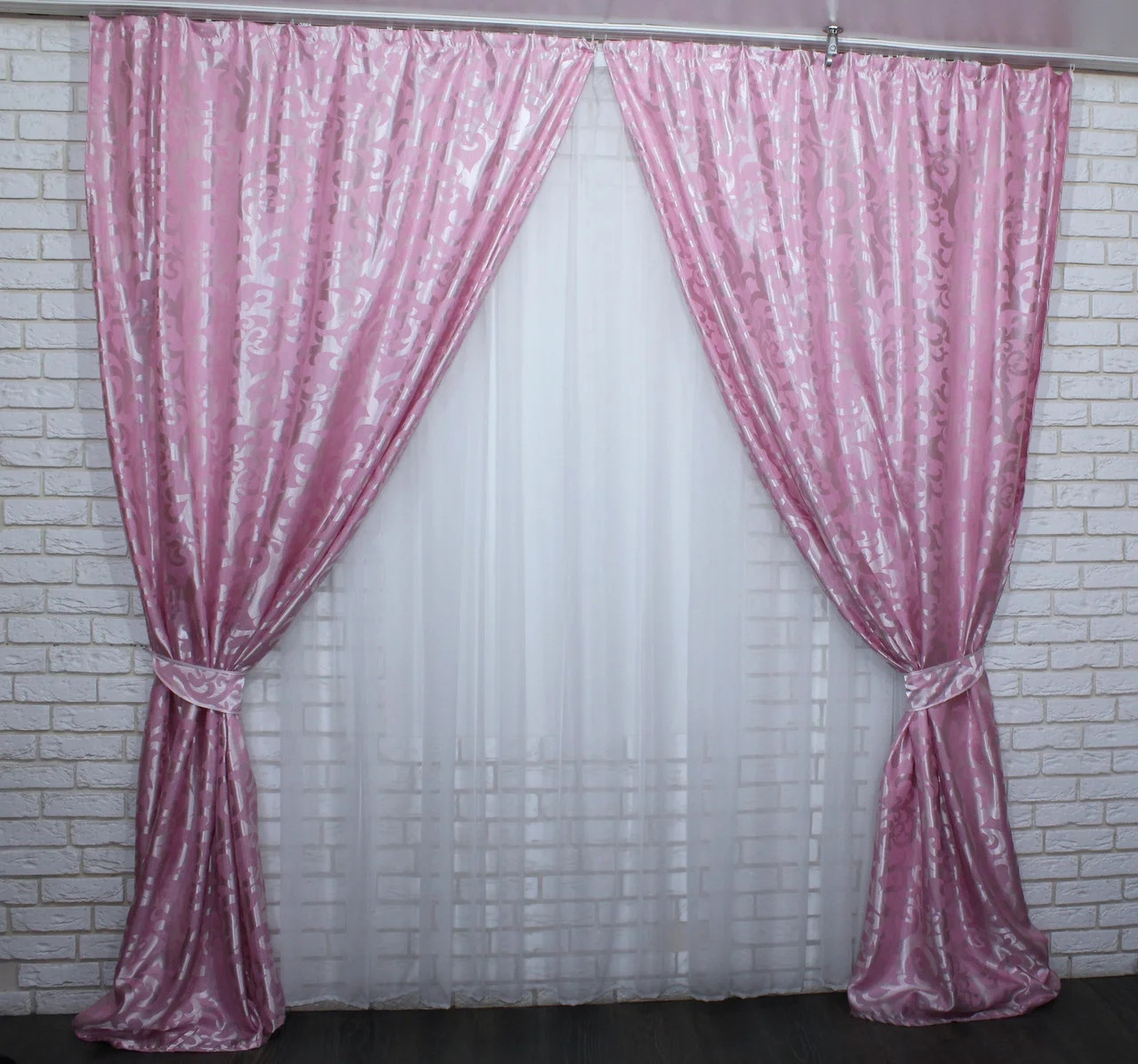 

Комплект жаккардовых штор Chtextil Ширина каждой шторы по 1м Светло розовый