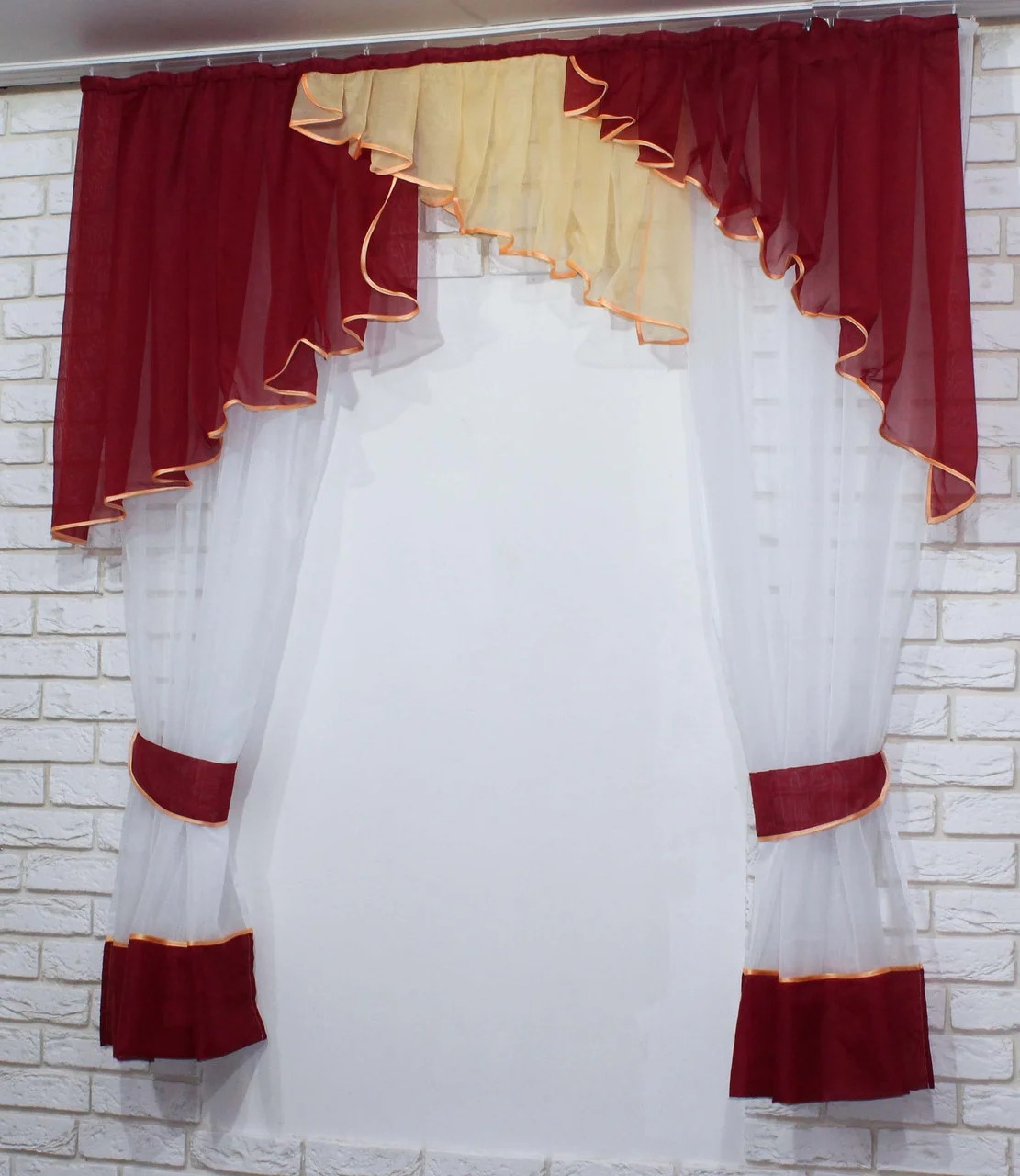 

Шторы Chtextil с ламбрекеном Красный с бежевым