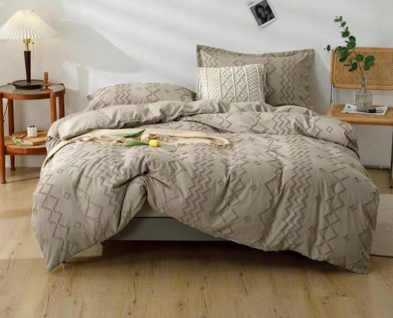 

Комплект постельного белья ColorFul Home VIP Сатин (беж)