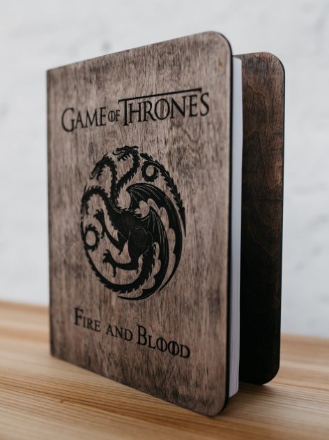 

Блокнот с деревянной обложкой Amberwood "Game of Thrones" A5 100 листов Бразильское дерево